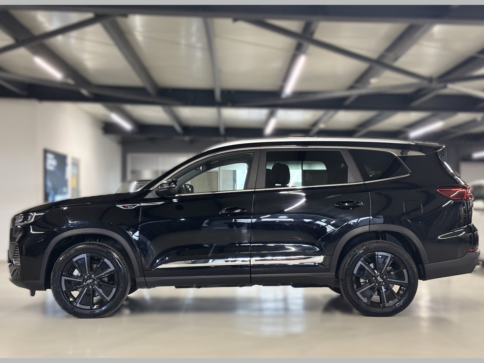 2024 Benzin Otomatik Chery Tiggo 8 Pro Max Siyah Yüzbaşıoğlu Otomotiv Mam. San ve Tic A.Ş.