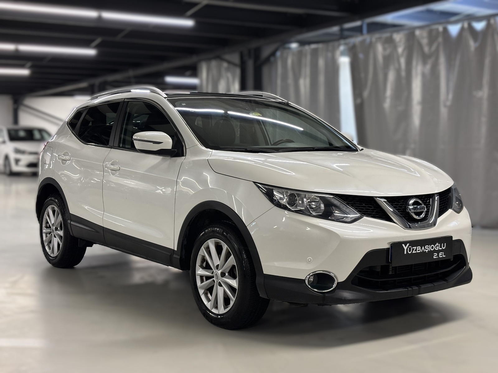 2016 Dizel Otomatik Nissan Qashqai Beyaz Yüzbaşıoğlu Otomotiv Mam. San ve Tic A.Ş.