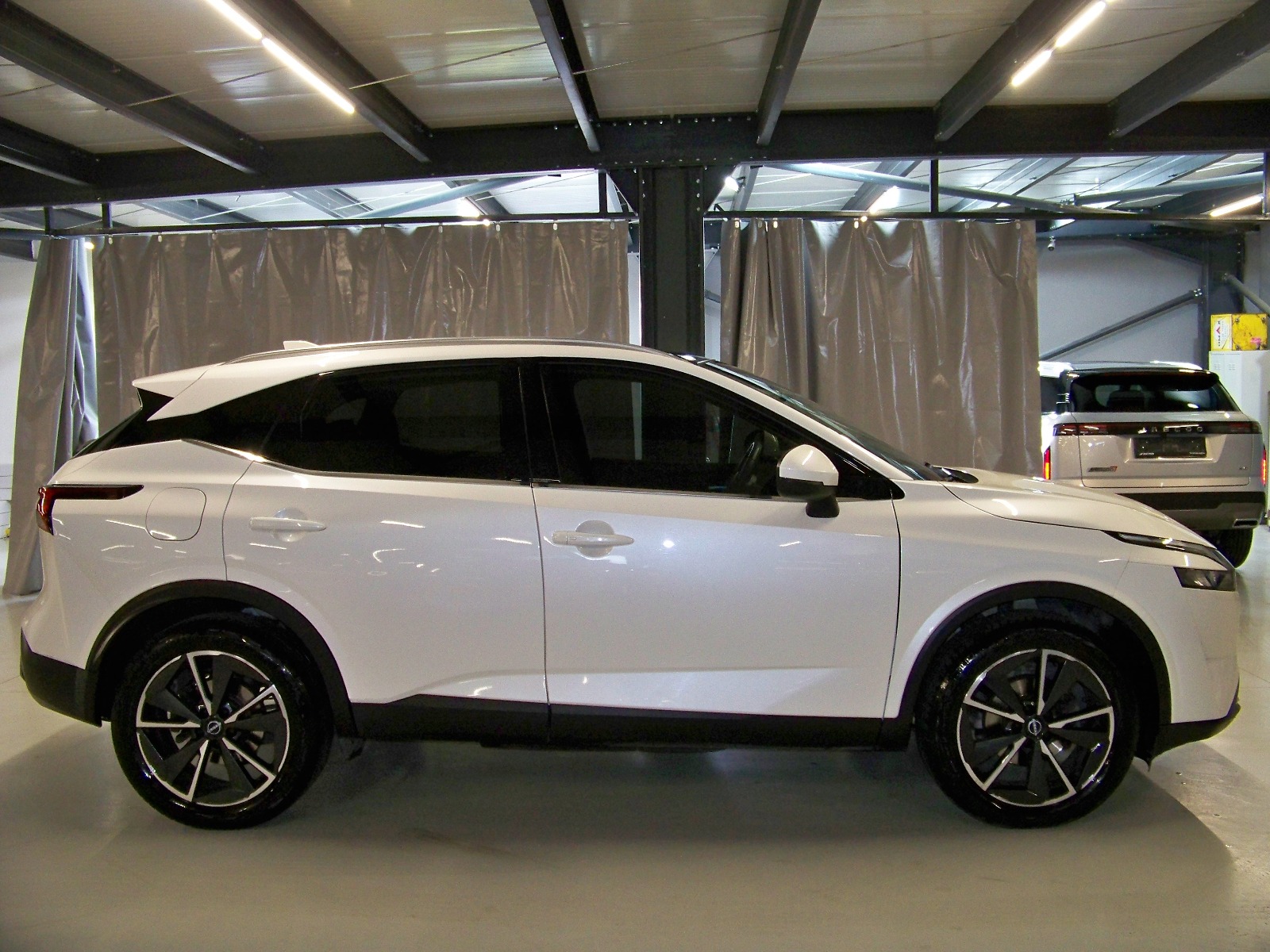 2023 MHEV Otomatik Nissan Qashqai Beyaz Yüzbaşıoğlu Otomotiv Mam. San ve Tic A.Ş.