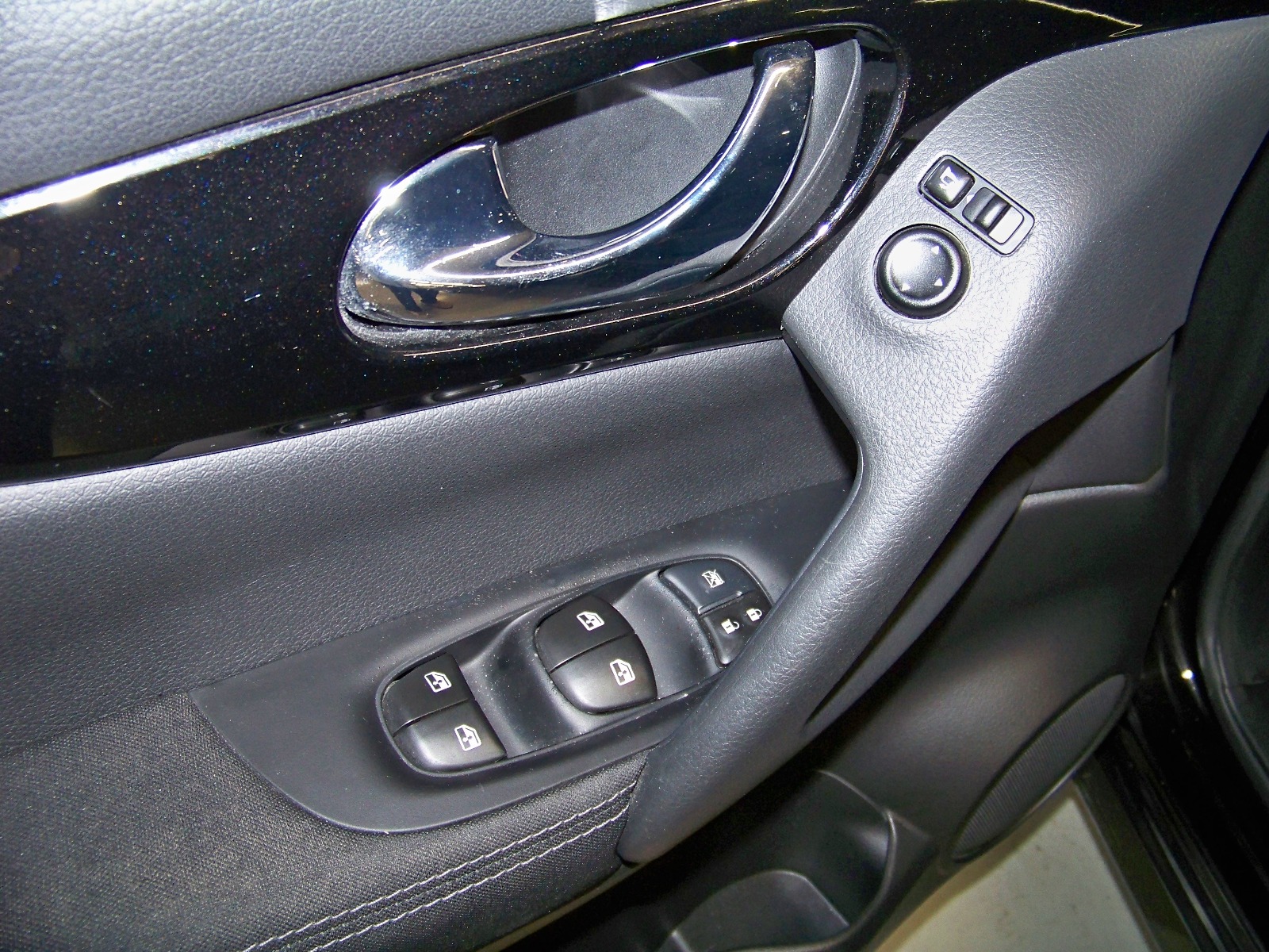 2018 Benzin Otomatik Nissan Qashqai Siyah Yüzbaşıoğlu Otomotiv Mam. San ve Tic A.Ş.