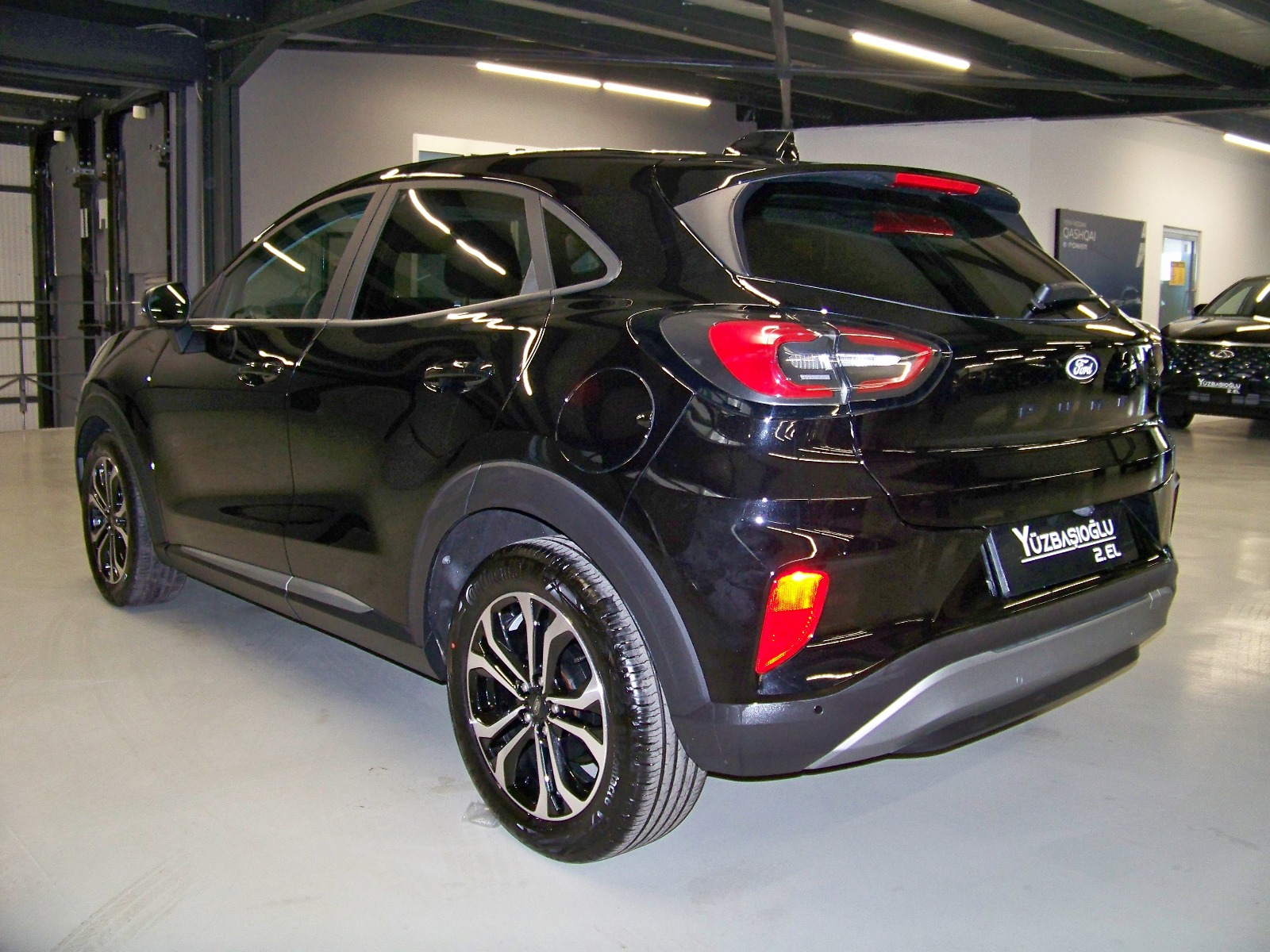 2024 MHEV Otomatik Ford Puma Siyah Yüzbaşıoğlu Otomotiv Mam. San ve Tic A.Ş.
