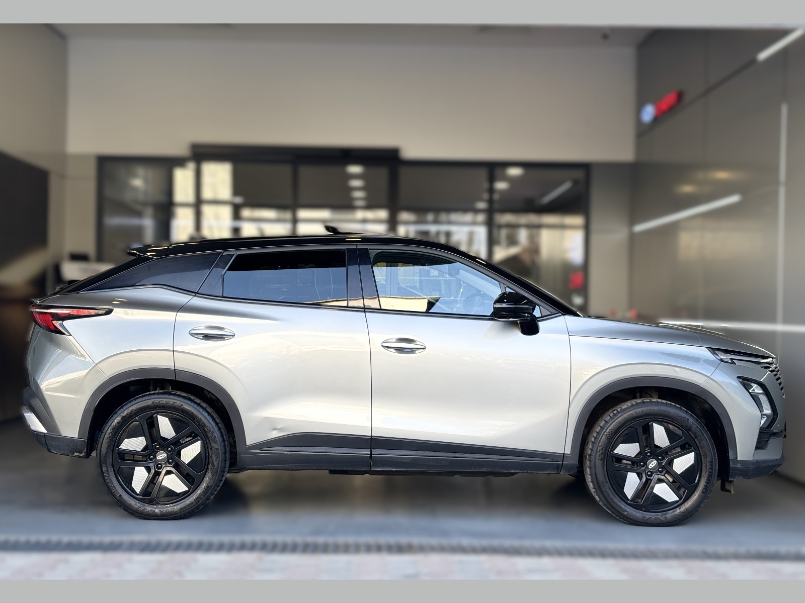 2024 Benzin Otomatik Chery Omoda 5 Pro Gri Yüzbaşıoğlu Otomotiv Mam. San ve Tic A.Ş.