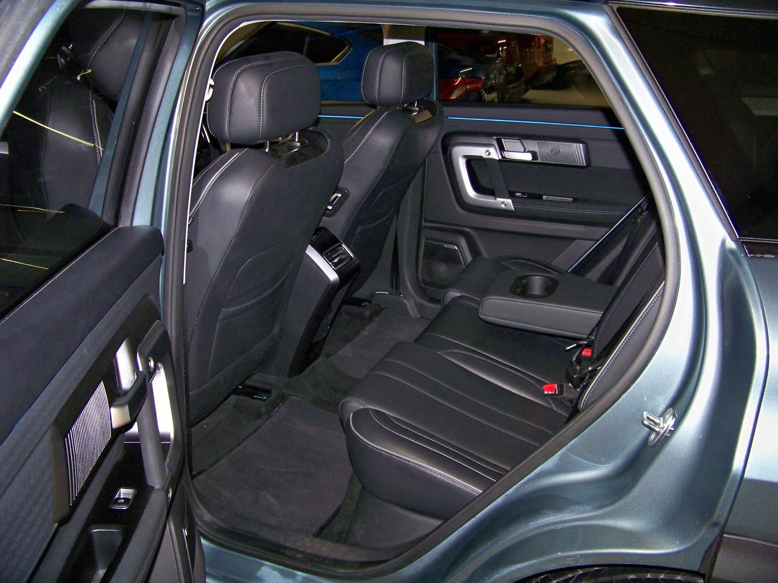 2024 Benzin Otomatik Jaecoo Jaecoo 7 Siyah Yüzbaşıoğlu Otomotiv Mam. San ve Tic A.Ş.