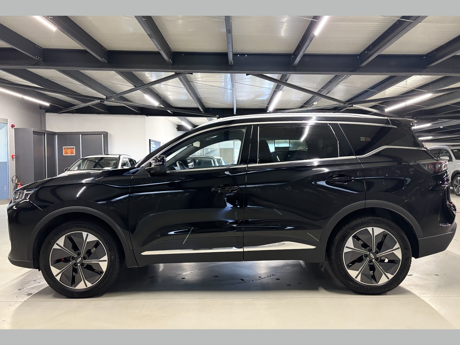 2025 Benzin Otomatik Chery Tiggo 7 Siyah Yüzbaşıoğlu Otomotiv Mam. San ve Tic A.Ş.