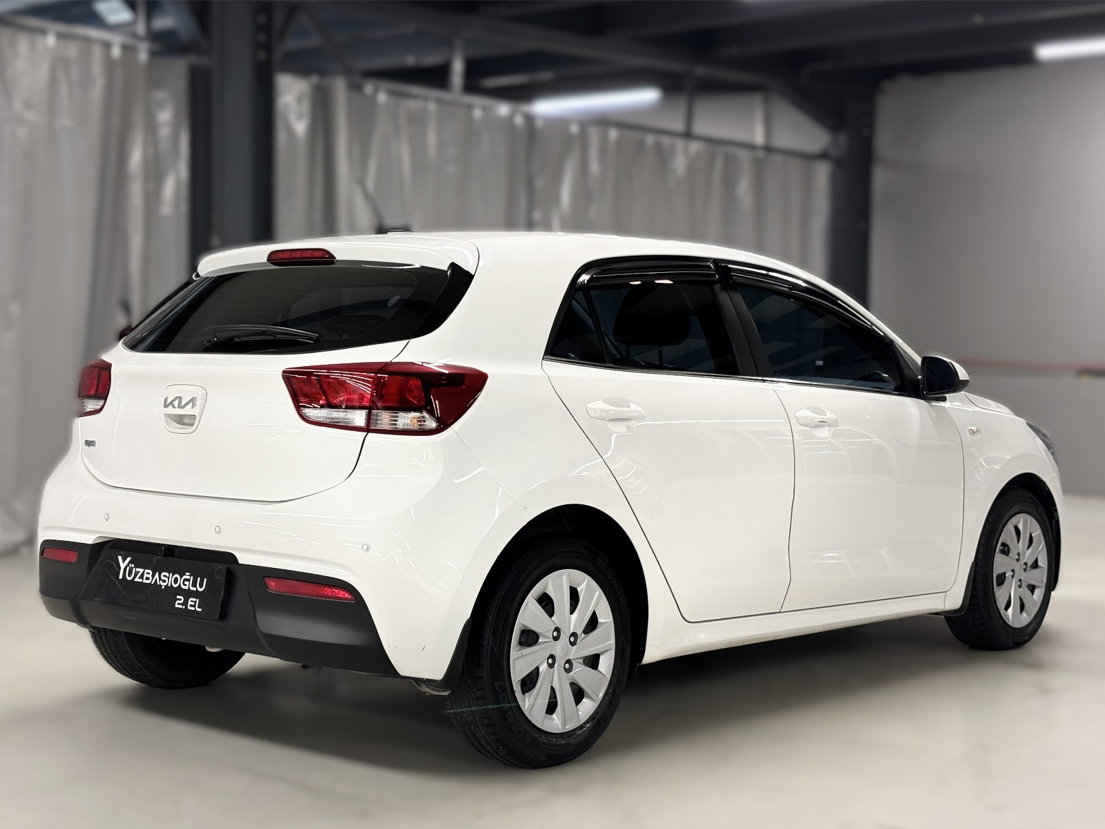 2021 Benzin Otomatik Kia Rio Beyaz Yüzbaşıoğlu Otomotiv Mam. San ve Tic A.Ş.