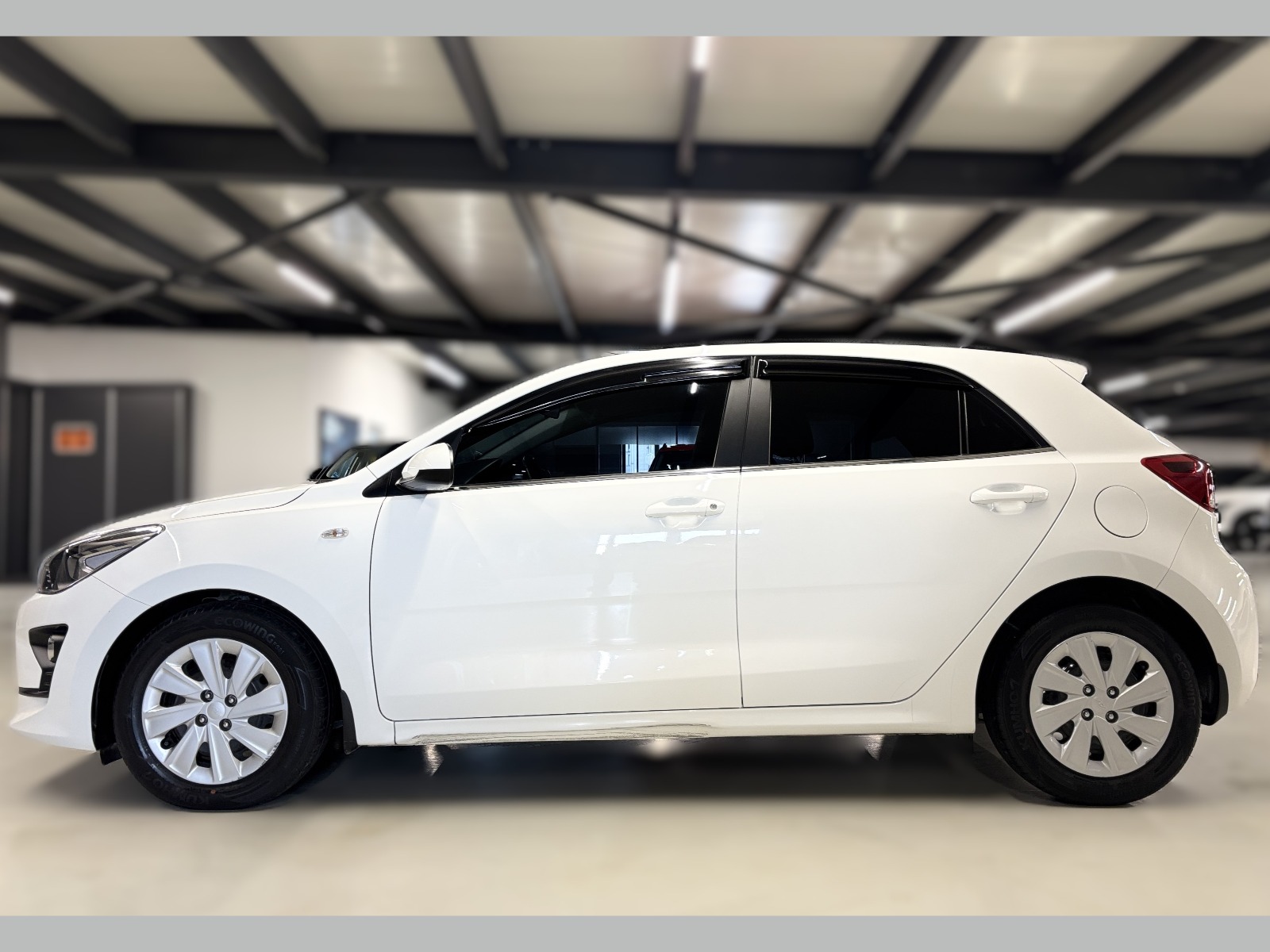 2021 Benzin Otomatik Kia Rio Beyaz Yüzbaşıoğlu Otomotiv Mam. San ve Tic A.Ş.