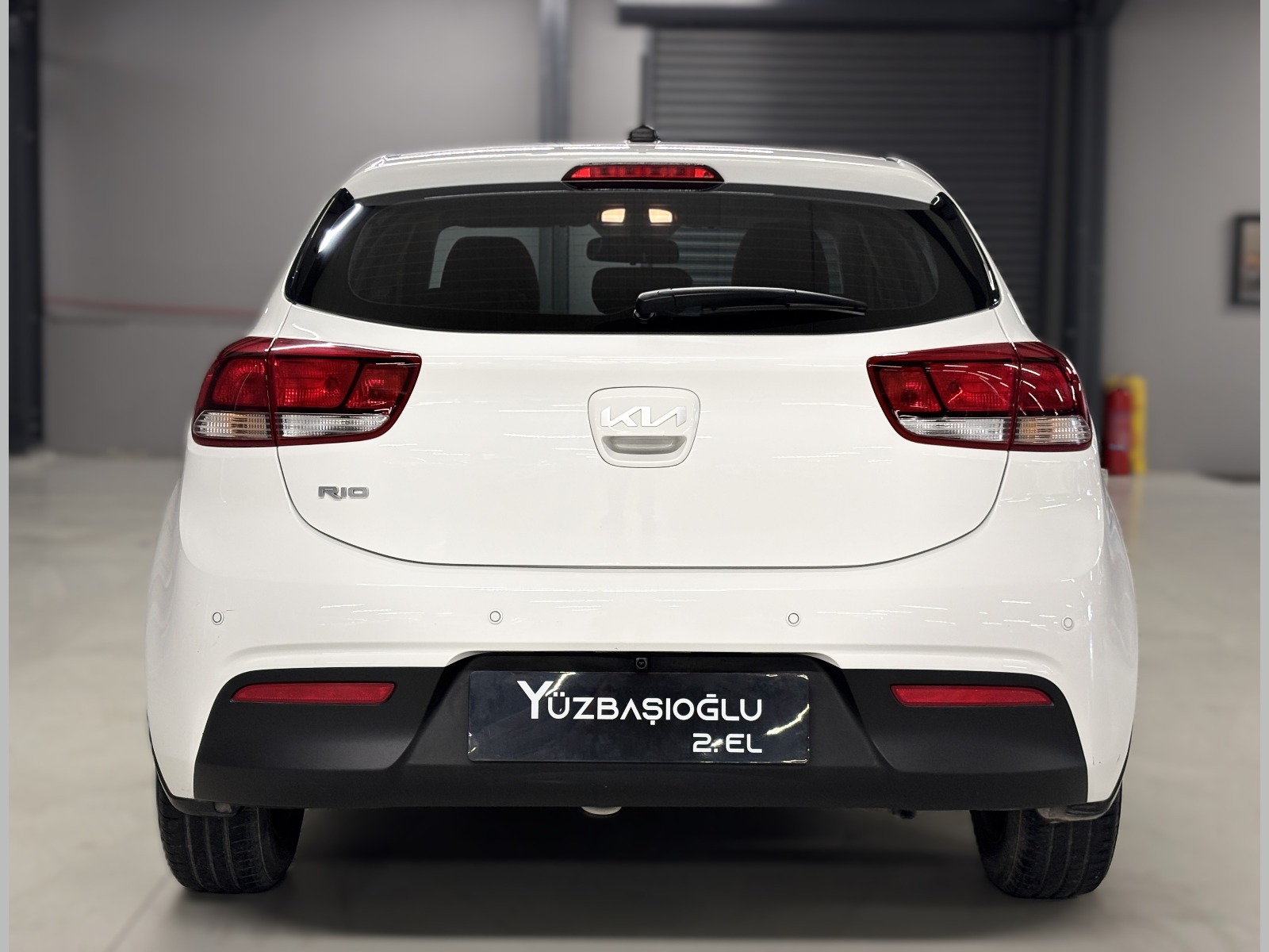 2021 Benzin Otomatik Kia Rio Beyaz Yüzbaşıoğlu Otomotiv Mam. San ve Tic A.Ş.