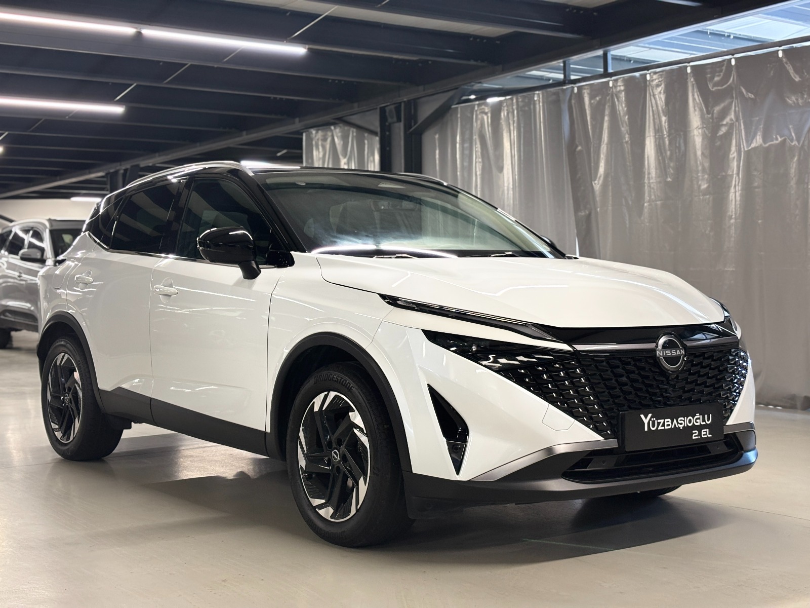 2025 Benzin Otomatik Nissan Qashqai Beyaz Yüzbaşıoğlu Otomotiv Mam. San ve Tic A.Ş.