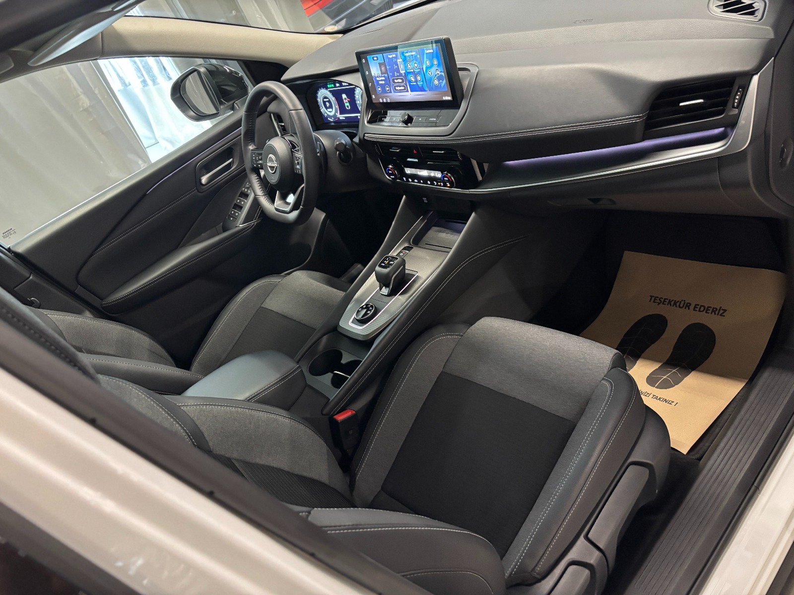 2025 Benzin Otomatik Nissan Qashqai Beyaz Yüzbaşıoğlu Otomotiv Mam. San ve Tic A.Ş.