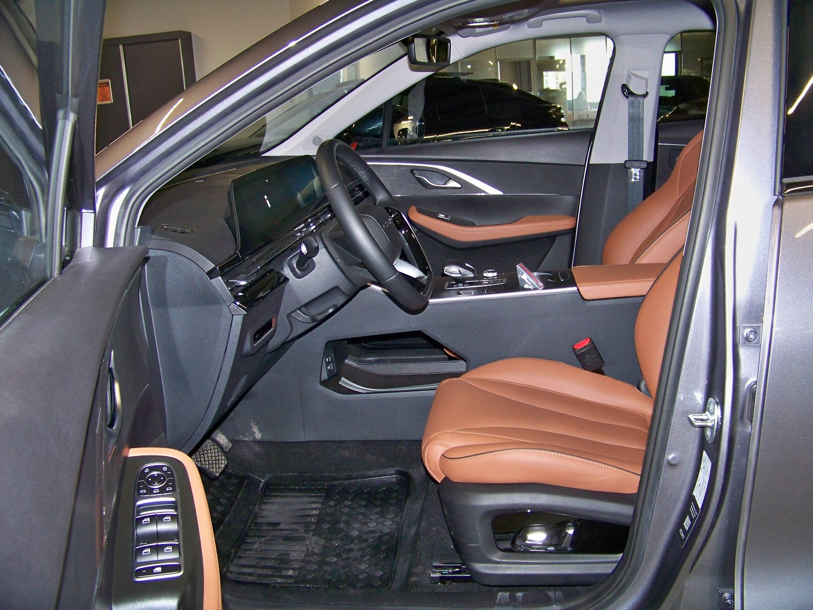 2024 Benzin Otomatik Chery Omoda 5 Gri Yüzbaşıoğlu Otomotiv Mam. San ve Tic A.Ş.