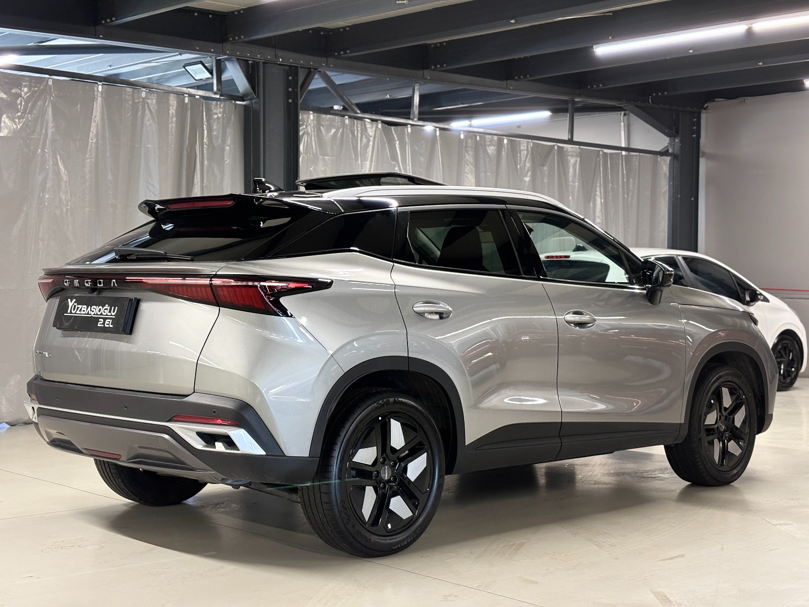 2026 Benzin Otomatik Omoda 5 Gri Yüzbaşıoğlu Otomotiv Mam. San ve Tic A.Ş.