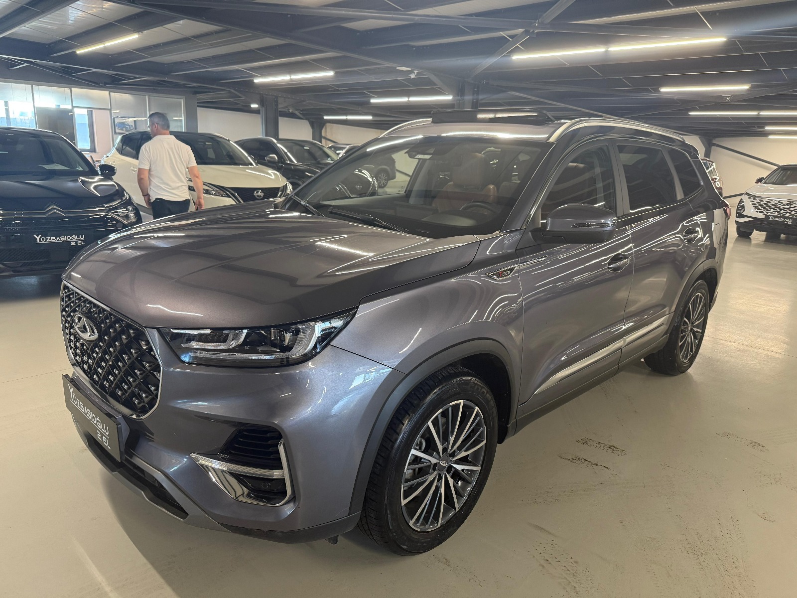 2023 Benzin Otomatik Chery Tiggo 8 Pro Gri Yüzbaşıoğlu Otomotiv Mam. San ve Tic A.Ş.