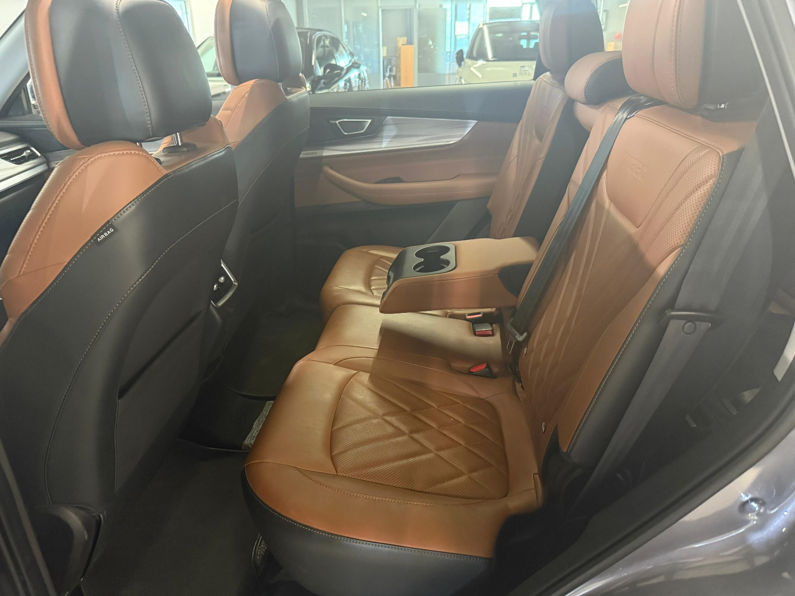 2023 Benzin Otomatik Chery Tiggo 8 Pro Gri Yüzbaşıoğlu Otomotiv Mam. San ve Tic A.Ş.