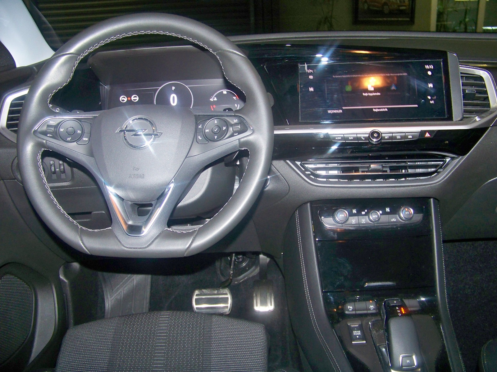 2023 Dizel Otomatik Opel Grandland Kırmızı Yüzbaşıoğlu Otomotiv Mam. San ve Tic A.Ş.
