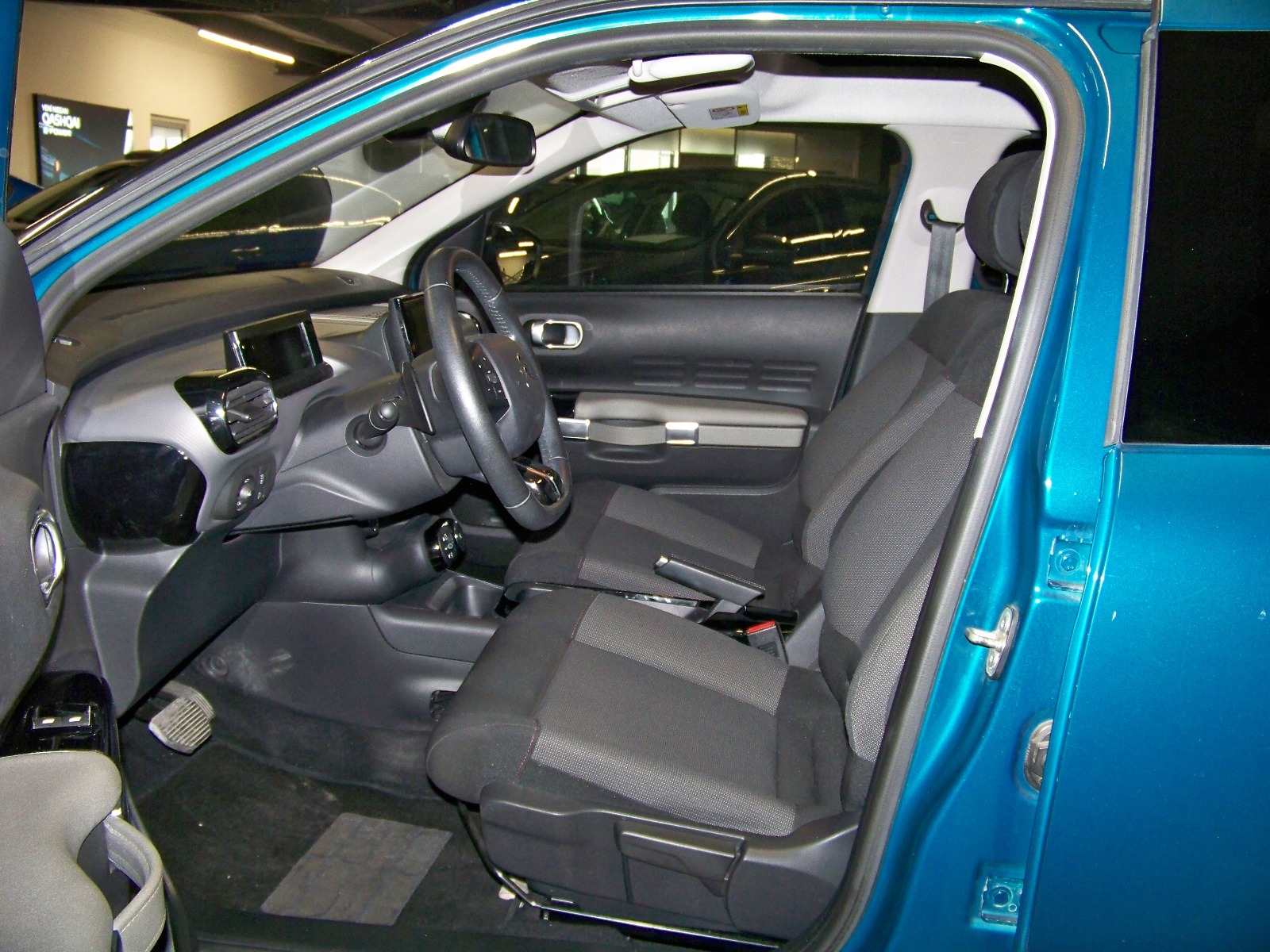 2018 Dizel Otomatik Citroen C4 Mavi Yüzbaşıoğlu Otomotiv Mam. San ve Tic A.Ş.