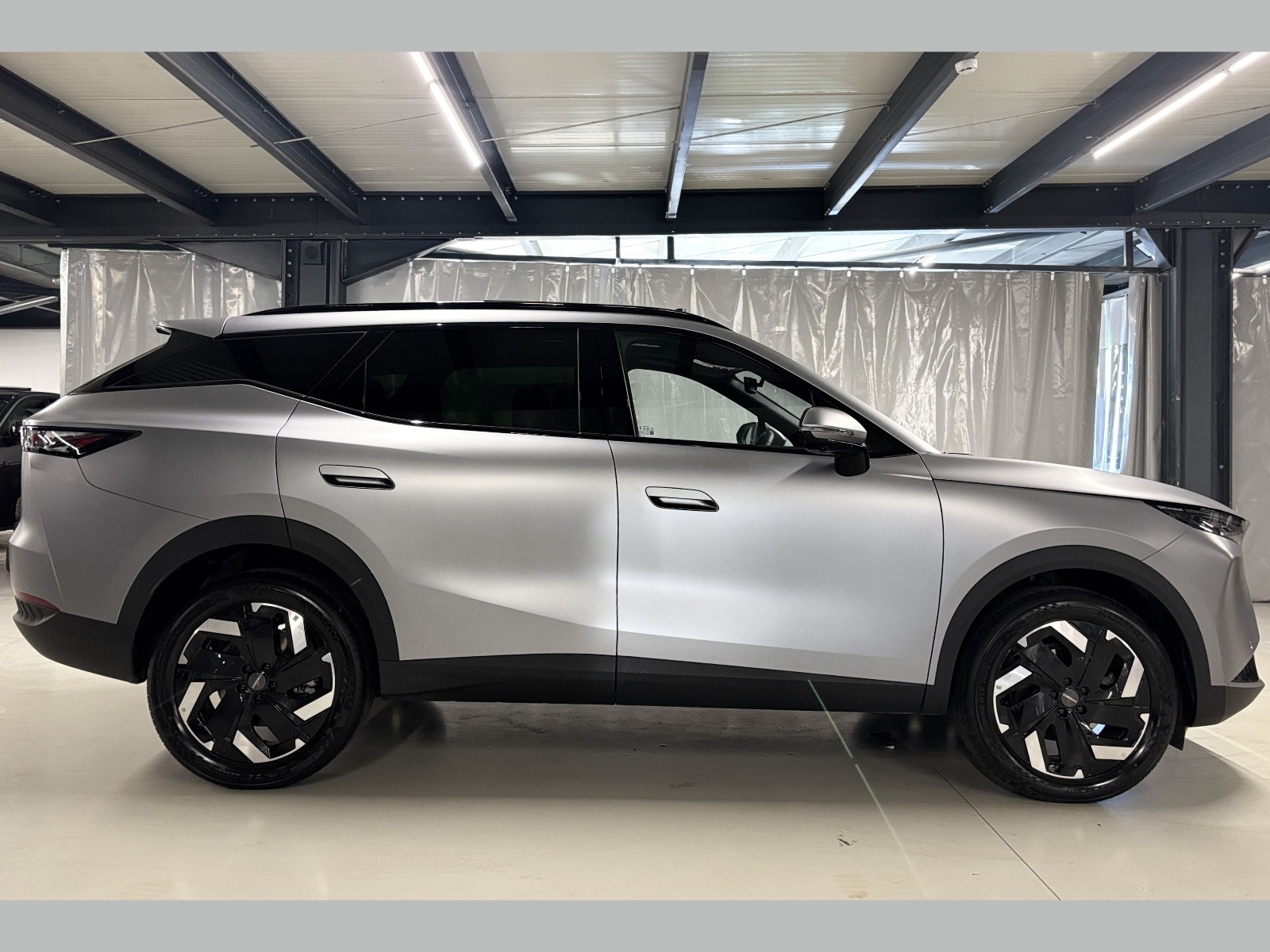 2026 Benzin Otomatik Omoda 7 Gri Yüzbaşıoğlu Otomotiv Mam. San ve Tic A.Ş.
