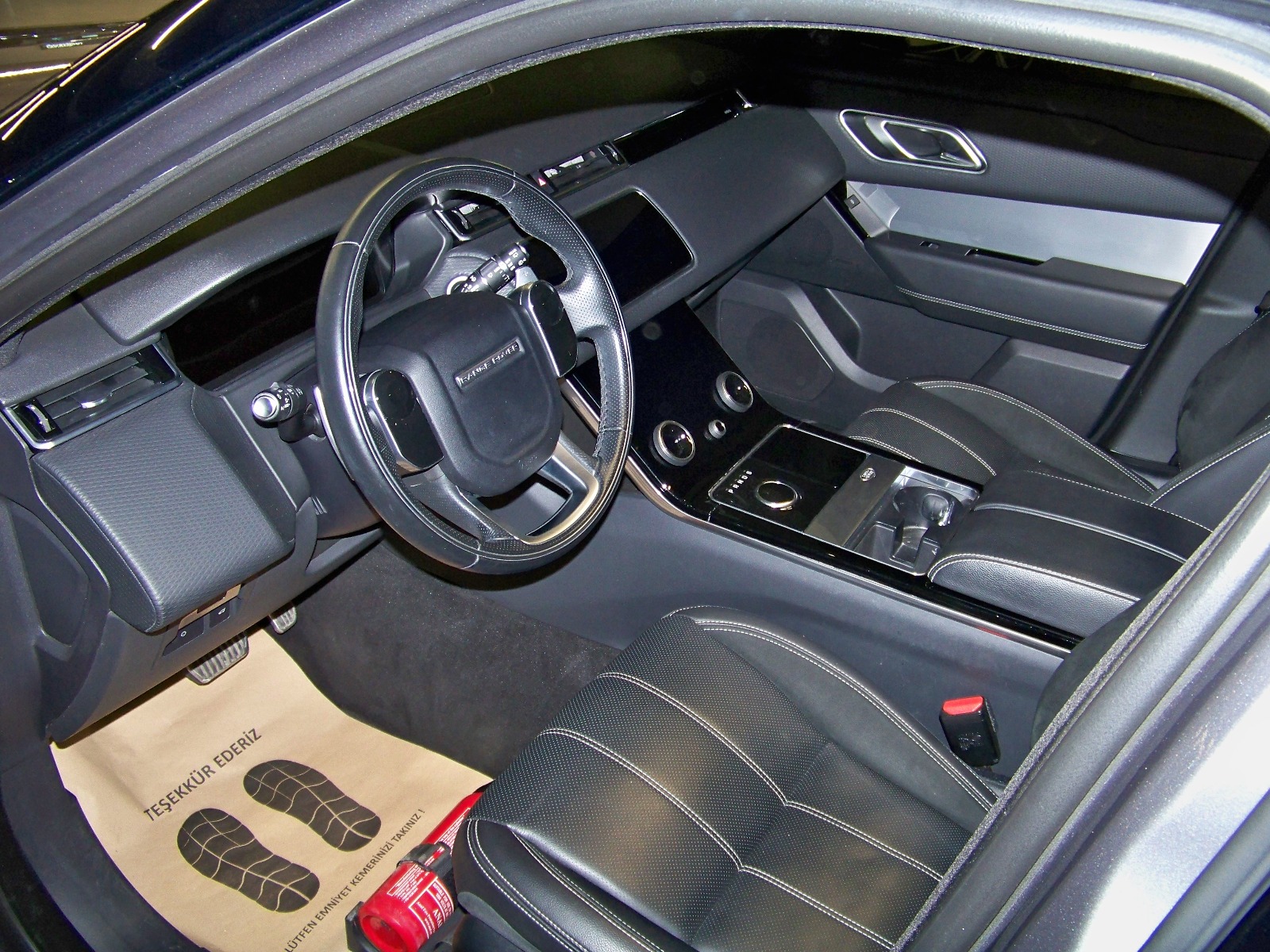 2020 Dizel Otomatik Land Rover Range Rover Velar Gri Yüzbaşıoğlu Otomotiv Mam. San ve Tic A.Ş.