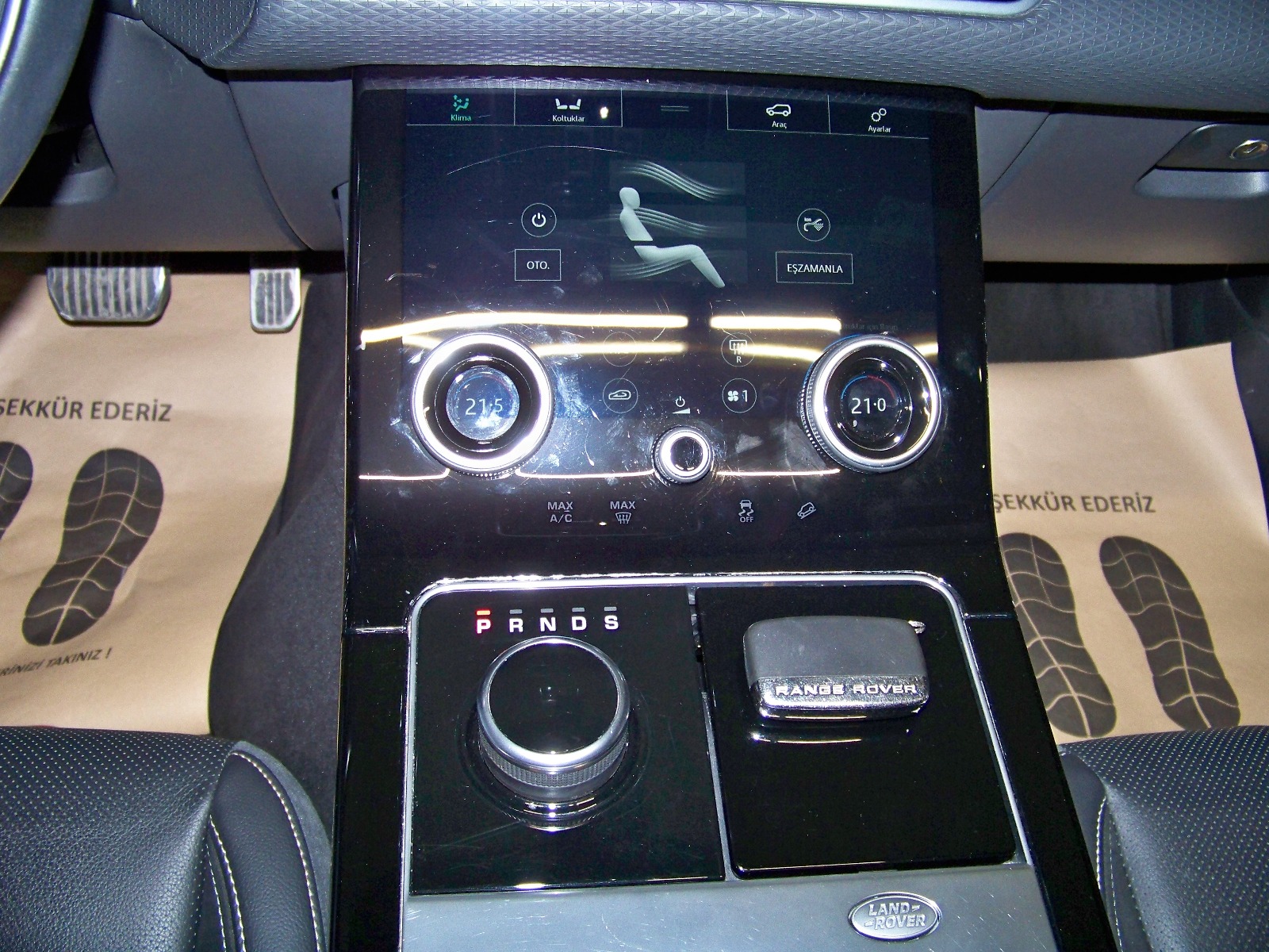 2020 Dizel Otomatik Land Rover Range Rover Velar Gri Yüzbaşıoğlu Otomotiv Mam. San ve Tic A.Ş.