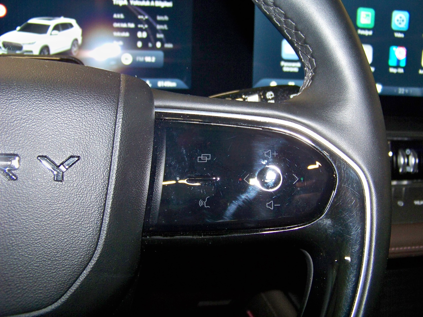 2024 Benzin Otomatik Chery Tiggo 8 Promax Siyah Yüzbaşıoğlu Otomotiv Mam. San ve Tic A.Ş.