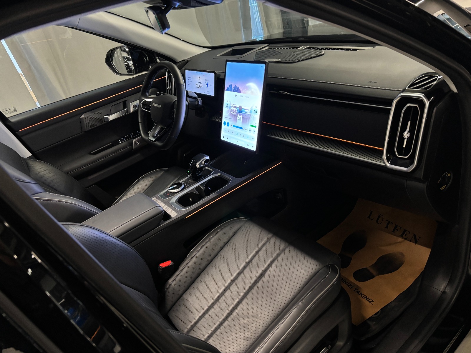 2025 Benzin Otomatik Jaecoo J7 Siyah Yüzbaşıoğlu Otomotiv Mam. San ve Tic A.Ş.
