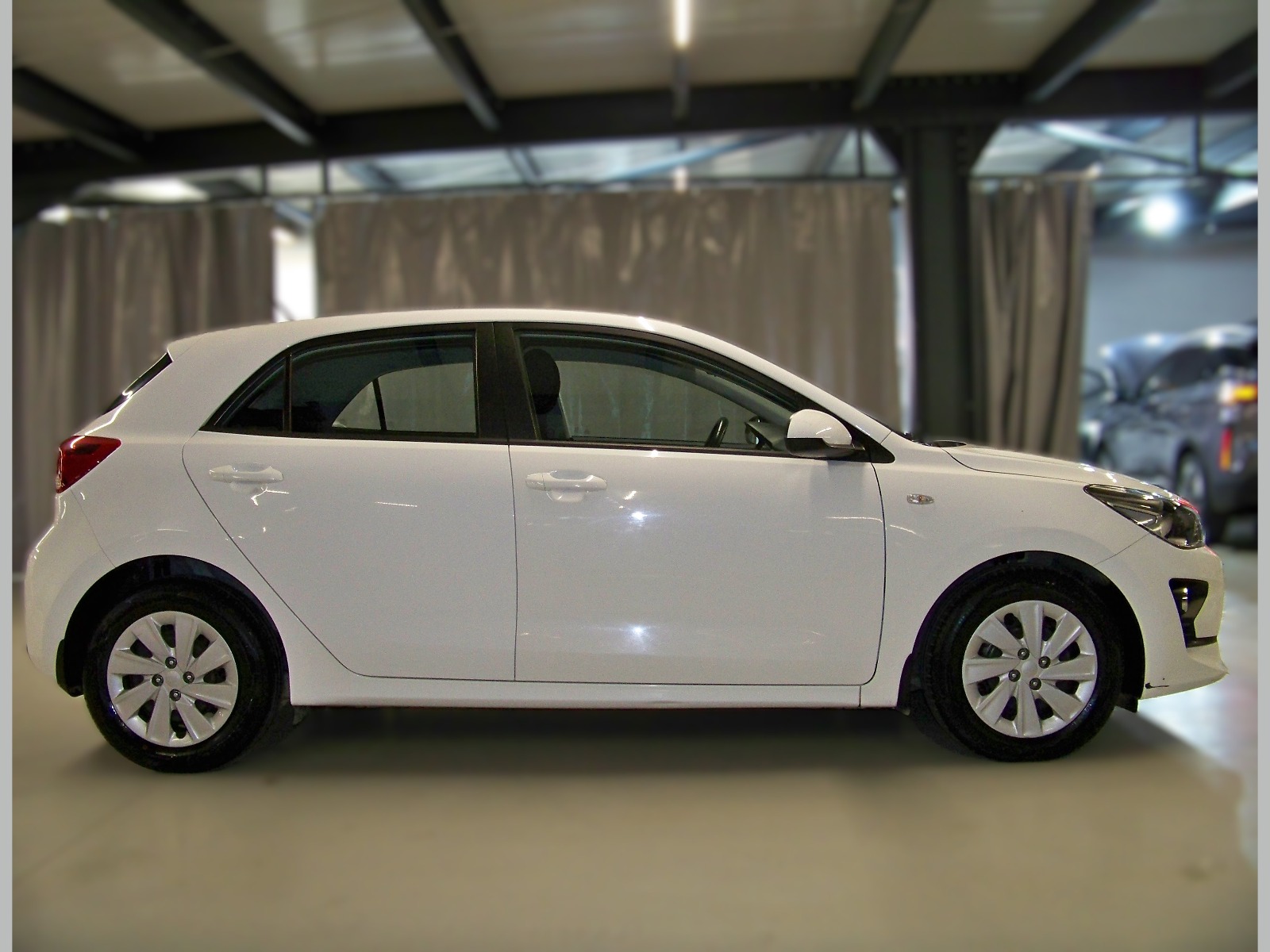 2020 Benzin Otomatik Kia Rio Beyaz Yüzbaşıoğlu Otomotiv Mam. San ve Tic A.Ş.