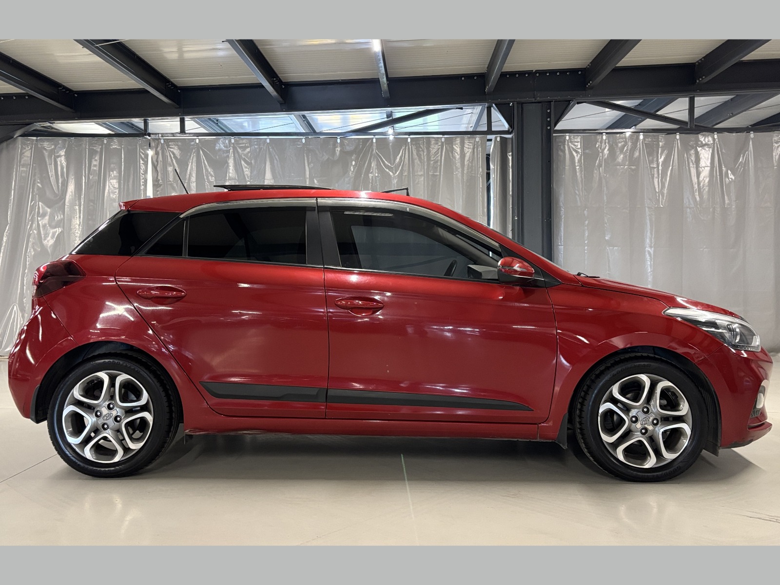 2020 Benzin Otomatik Hyundai i20 Kırmızı Yüzbaşıoğlu Otomotiv Mam. San ve Tic A.Ş.