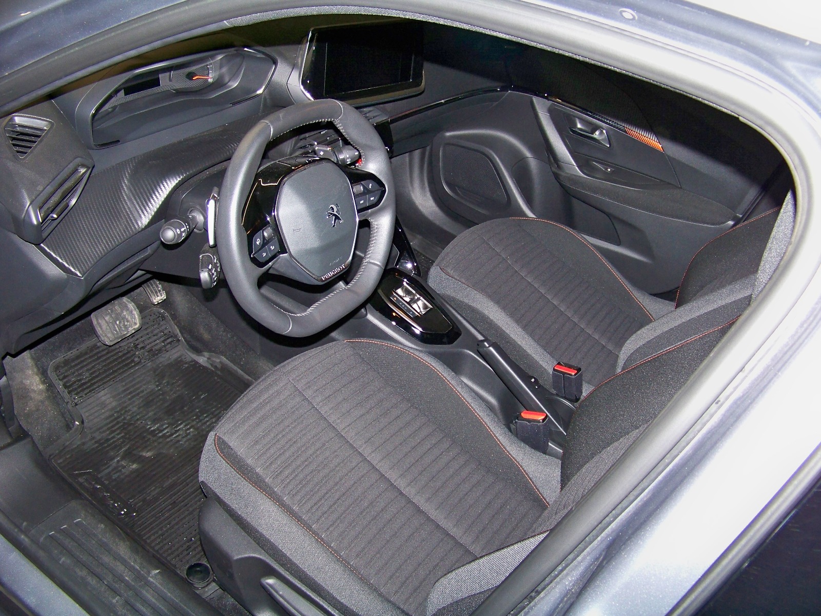 2022 Benzin Otomatik Peugeot 2008 Gri Yüzbaşıoğlu Otomotiv Mam. San ve Tic A.Ş.