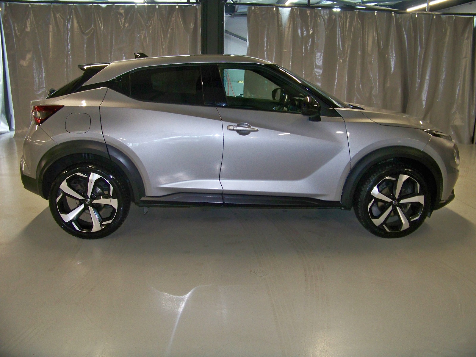 2020 Benzin Otomatik Nissan Juke Gümüş Gri Yüzbaşıoğlu Otomotiv Mam. San ve Tic A.Ş.