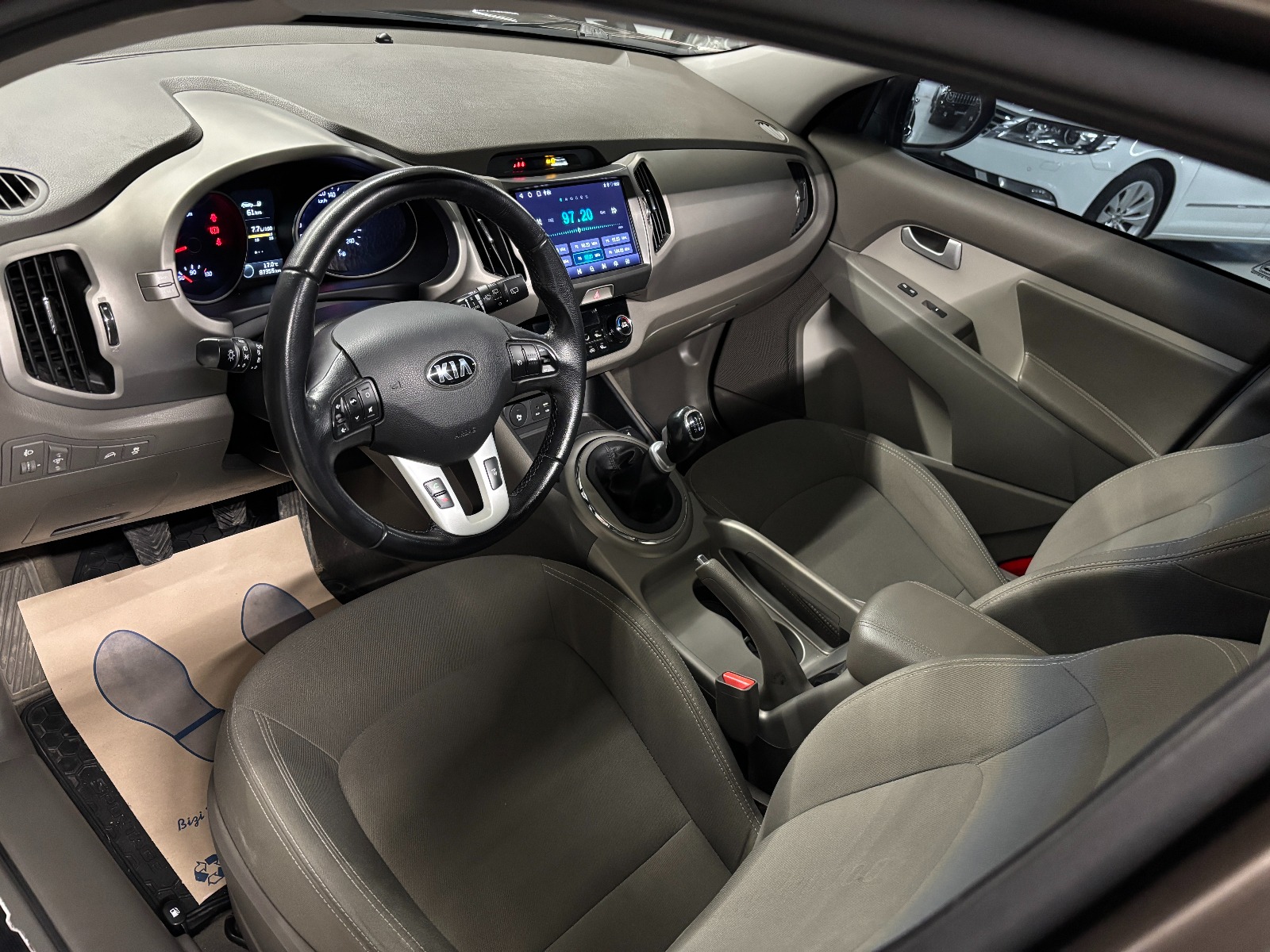 2015 Benzin Manuel Kia Sportage Kahverengi Yüzbaşıoğlu Otomotiv Mam. San ve Tic A.Ş.