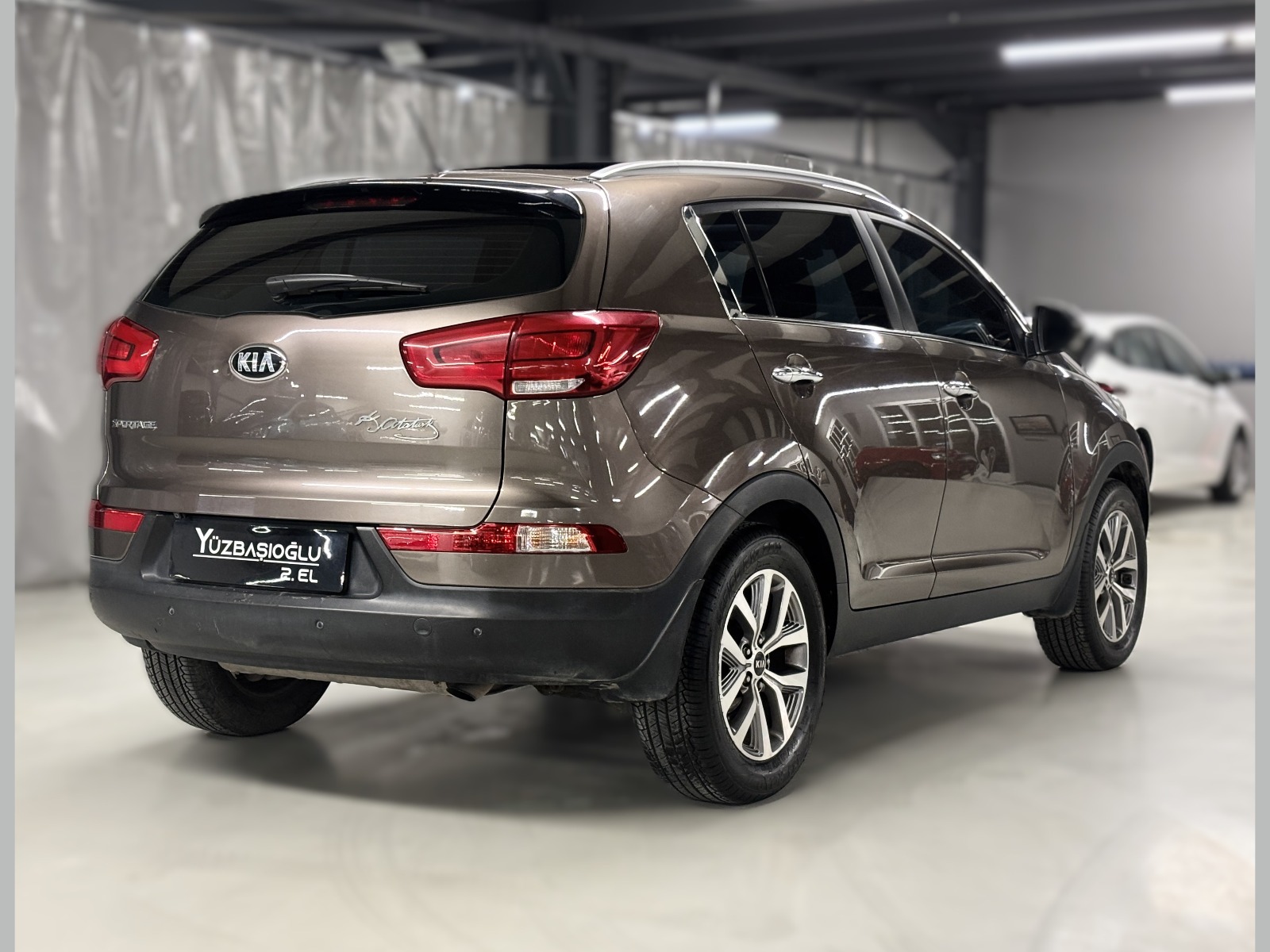 2015 Benzin Manuel Kia Sportage Kahverengi Yüzbaşıoğlu Otomotiv Mam. San ve Tic A.Ş.