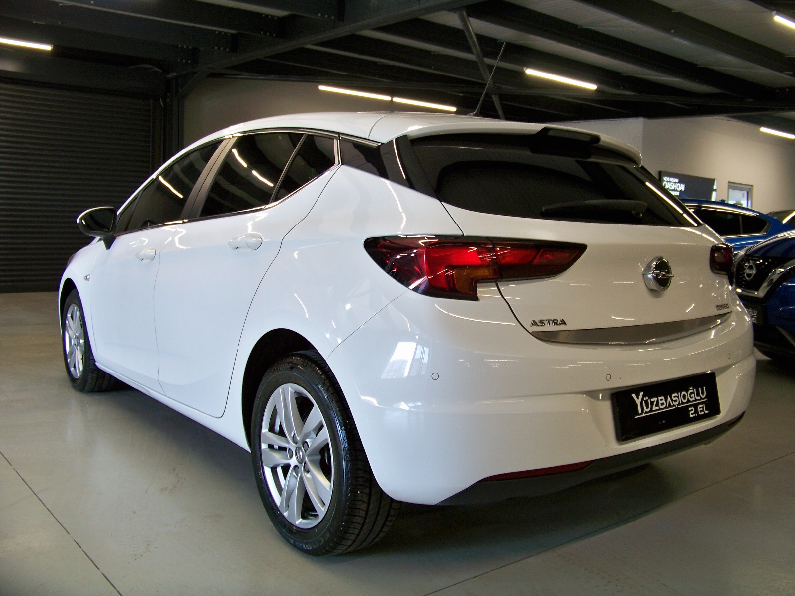 2018 Benzin Otomatik Opel Astra Beyaz Yüzbaşıoğlu Otomotiv Mam. San ve Tic A.Ş.