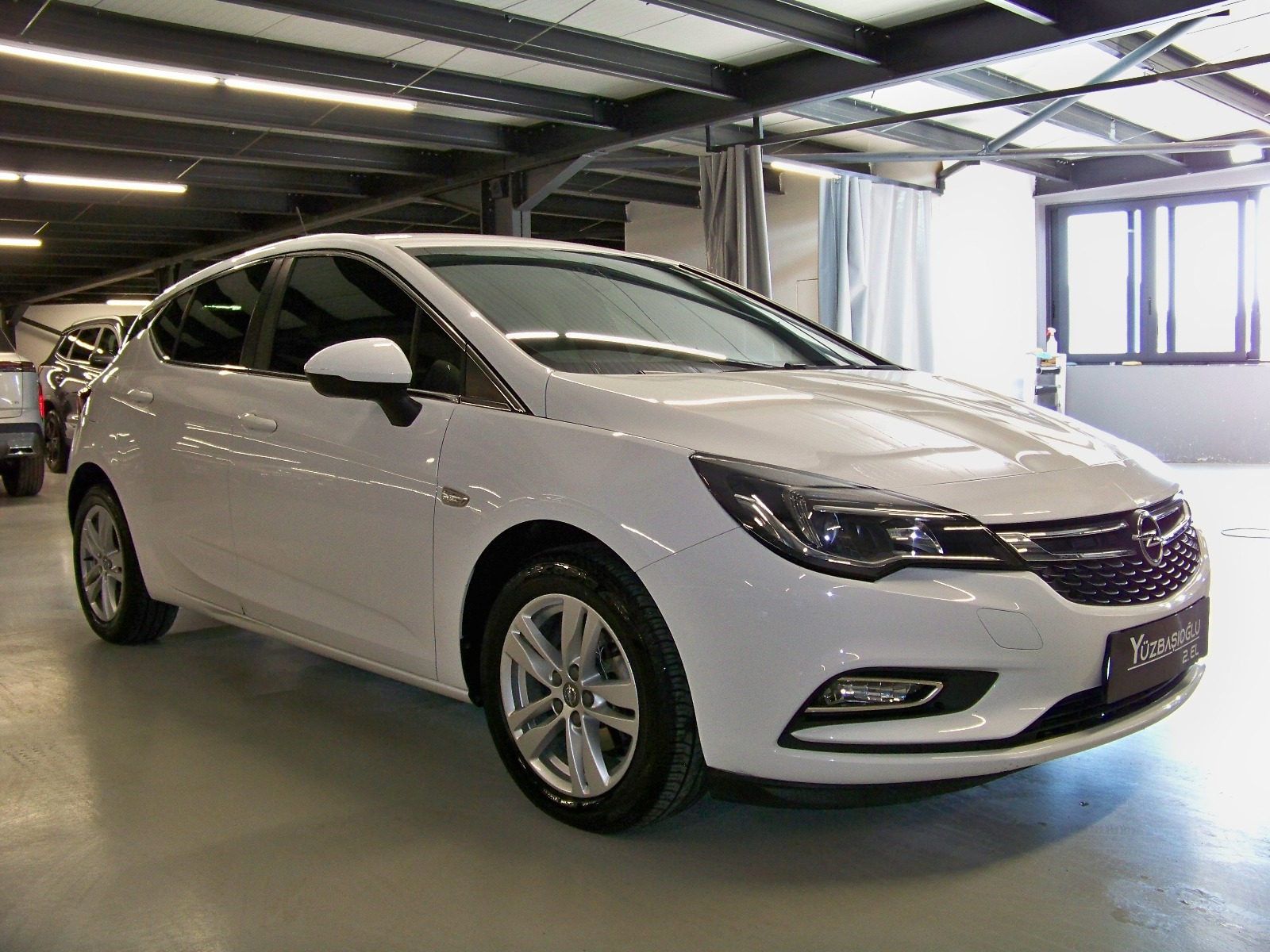 2018 Benzin Otomatik Opel Astra Beyaz Yüzbaşıoğlu Otomotiv Mam. San ve Tic A.Ş.