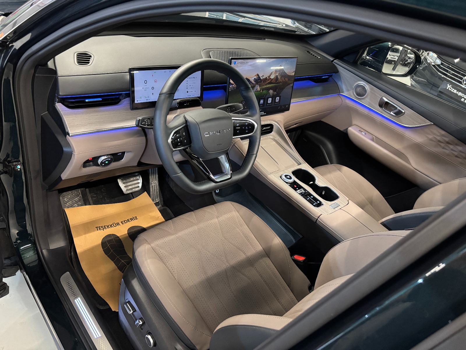 2025 Benzin Otomatik Chery Tiggo 8 Yeşil Yüzbaşıoğlu Otomotiv Mam. San ve Tic A.Ş.