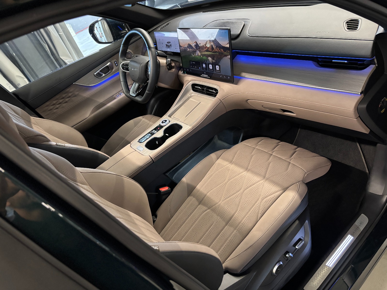 2025 Benzin Otomatik Chery Tiggo 8 Yeşil Yüzbaşıoğlu Otomotiv Mam. San ve Tic A.Ş.