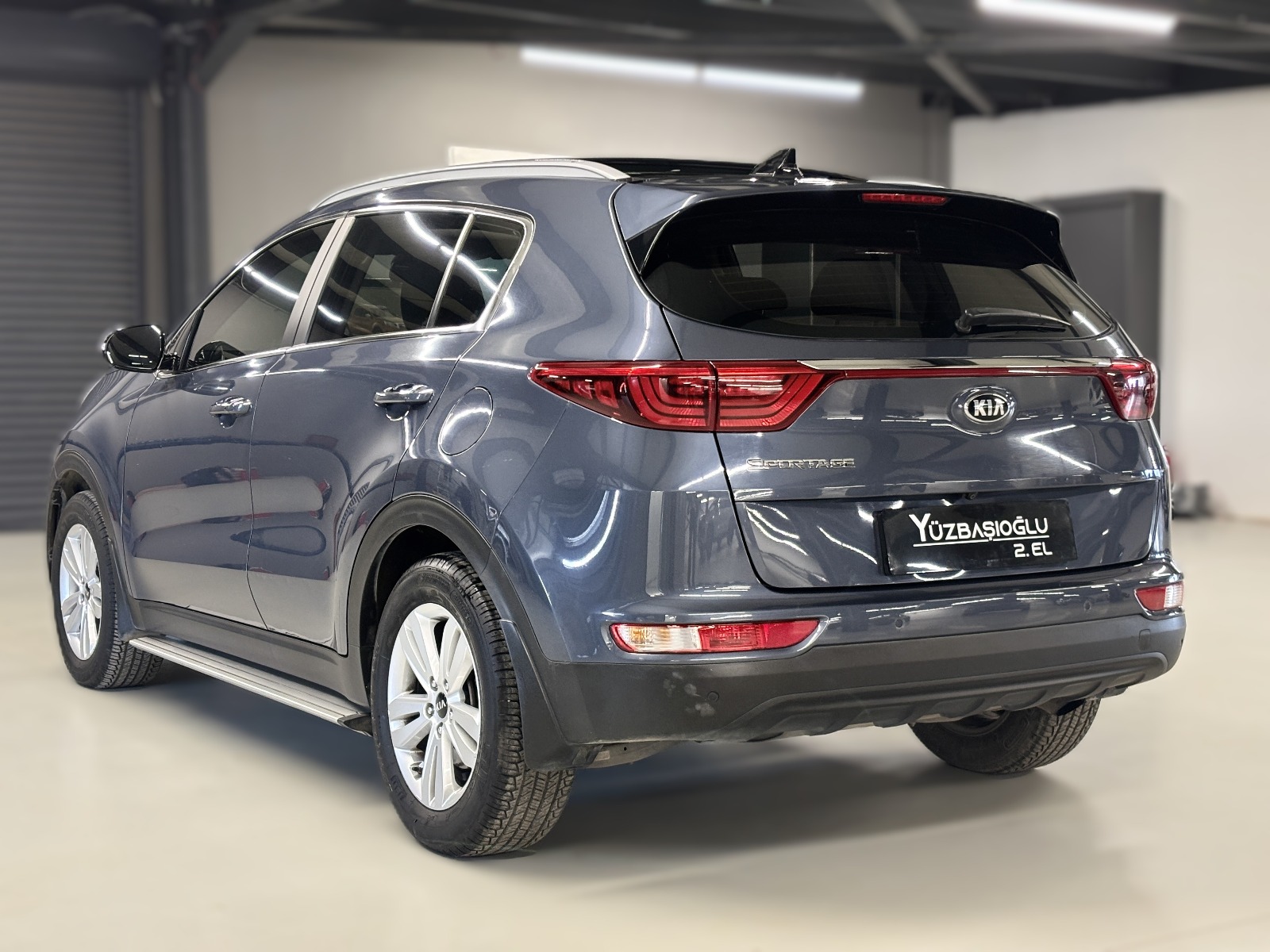 2016 Benzin Otomatik Kia Sportage Mavi Yüzbaşıoğlu Otomotiv Mam. San ve Tic A.Ş.