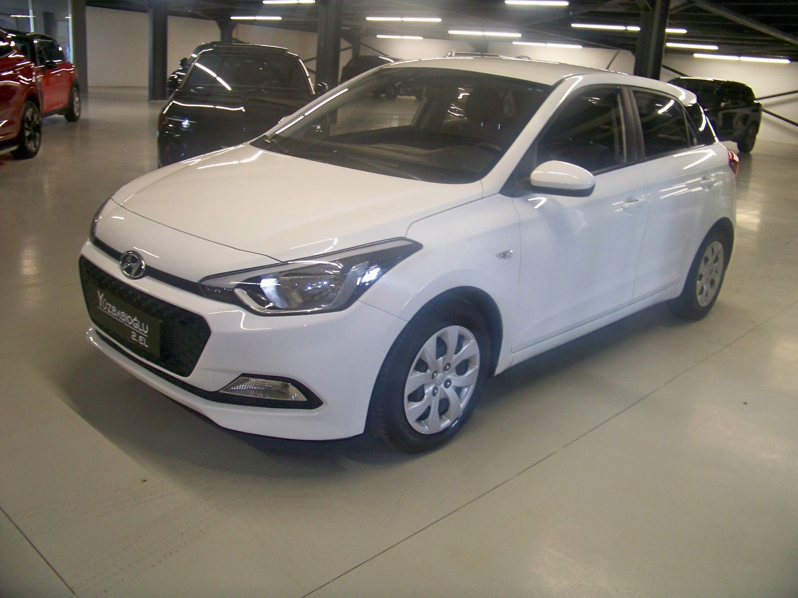 2018 Benzin Otomatik Hyundai i20 Beyaz Yüzbaşıoğlu Otomotiv Mam. San ve Tic A.Ş.