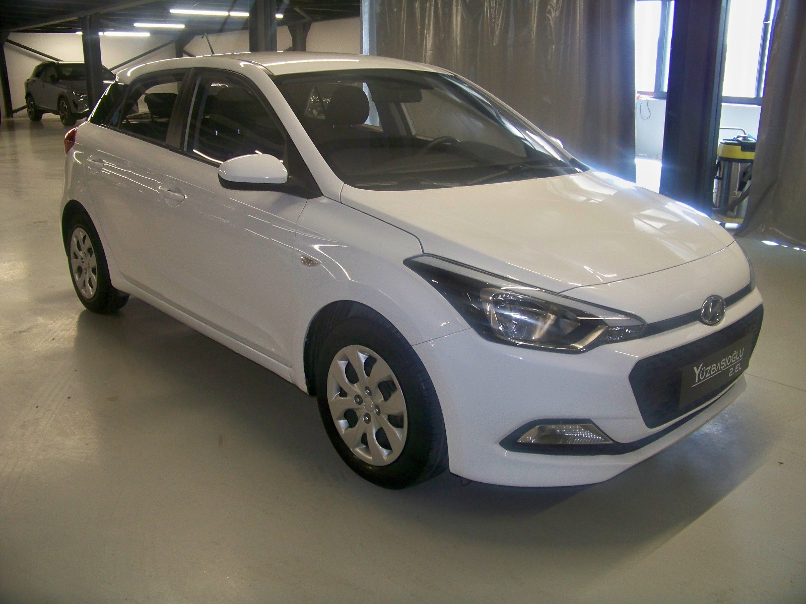 2018 Benzin Otomatik Hyundai i20 Beyaz Yüzbaşıoğlu Otomotiv Mam. San ve Tic A.Ş.