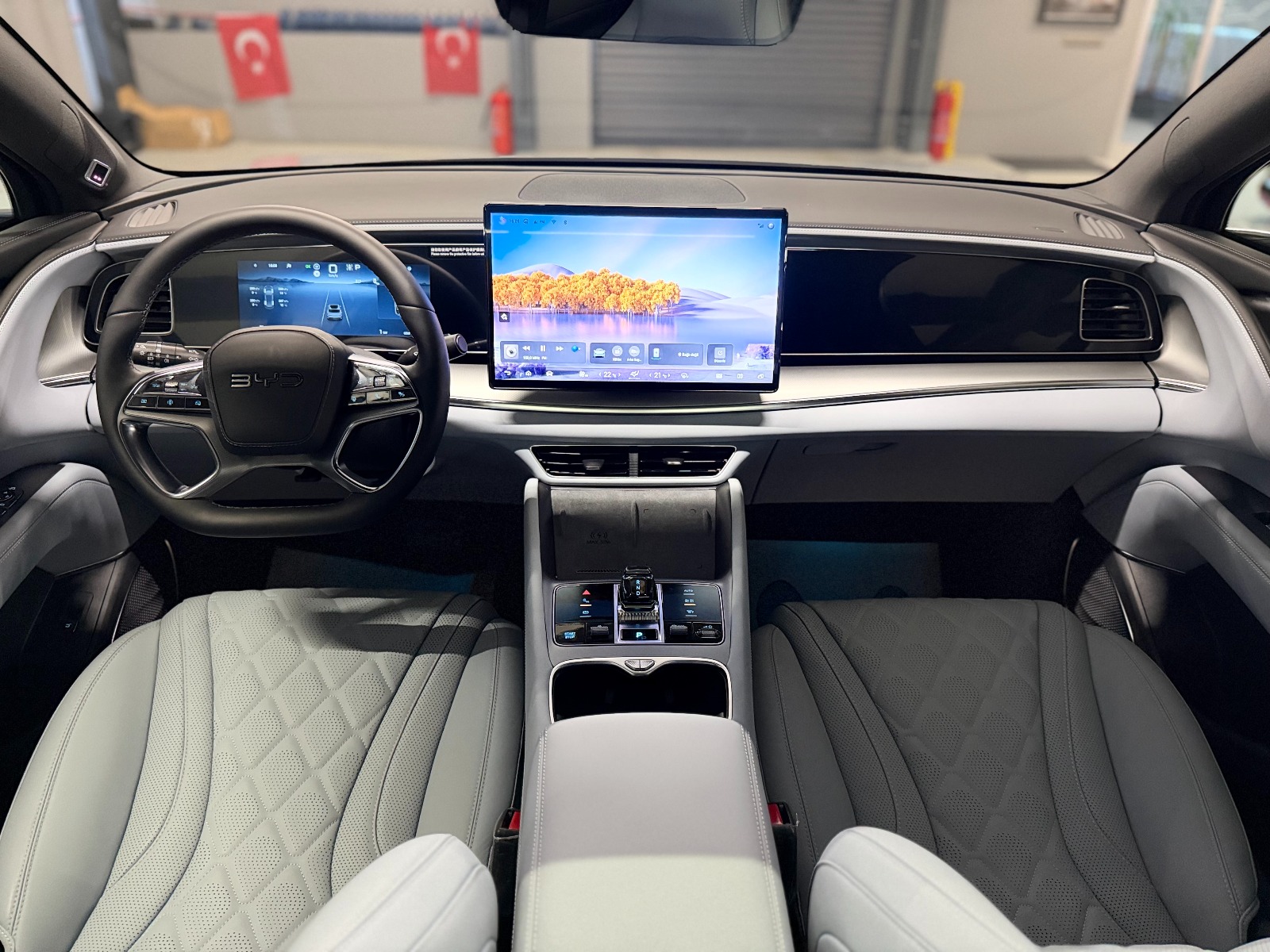 2025 Elektrik Otomatik BYD Seal Gri Yüzbaşıoğlu Otomotiv Mam. San ve Tic A.Ş.