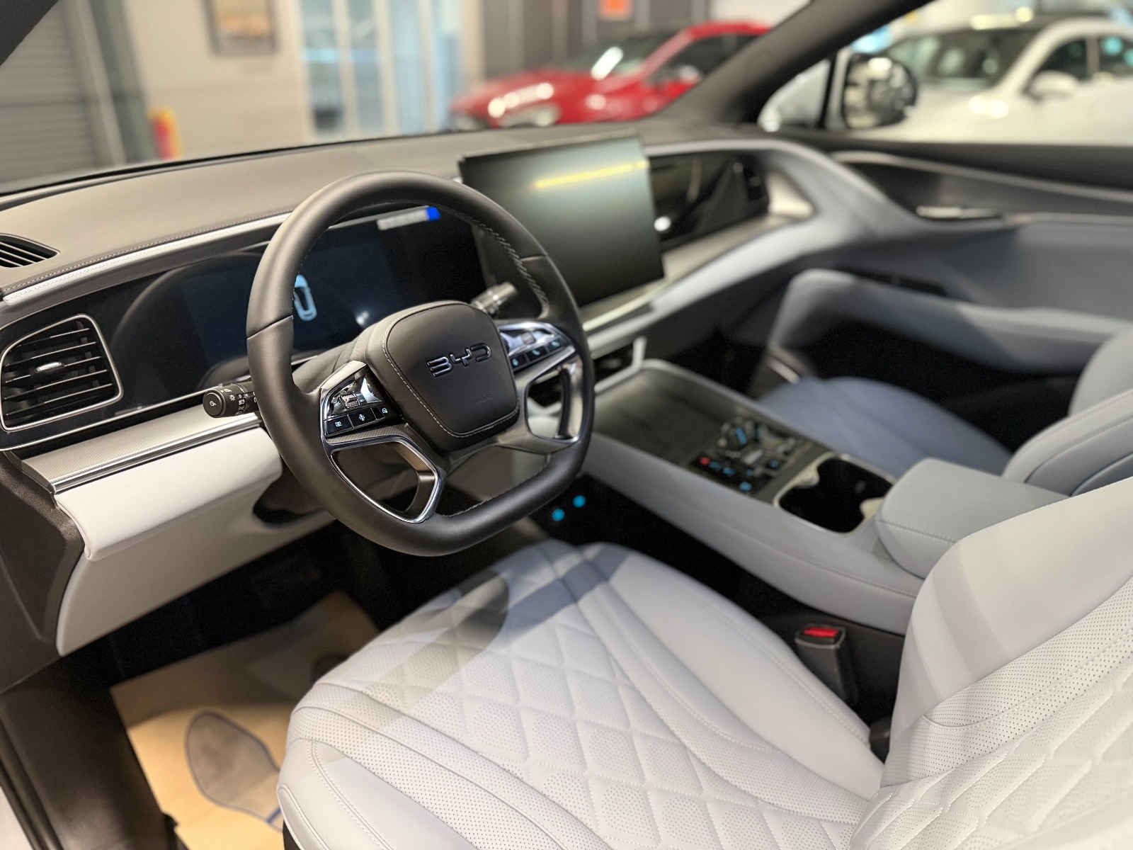 2025 Elektrik Otomatik BYD Seal Gri Yüzbaşıoğlu Otomotiv Mam. San ve Tic A.Ş.