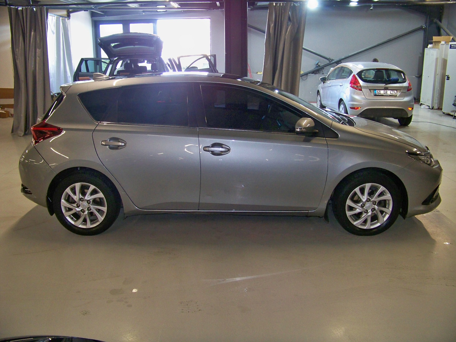 2018 Benzin Otomatik Toyota Auris Gri Yüzbaşıoğlu Otomotiv Mam. San ve Tic A.Ş.