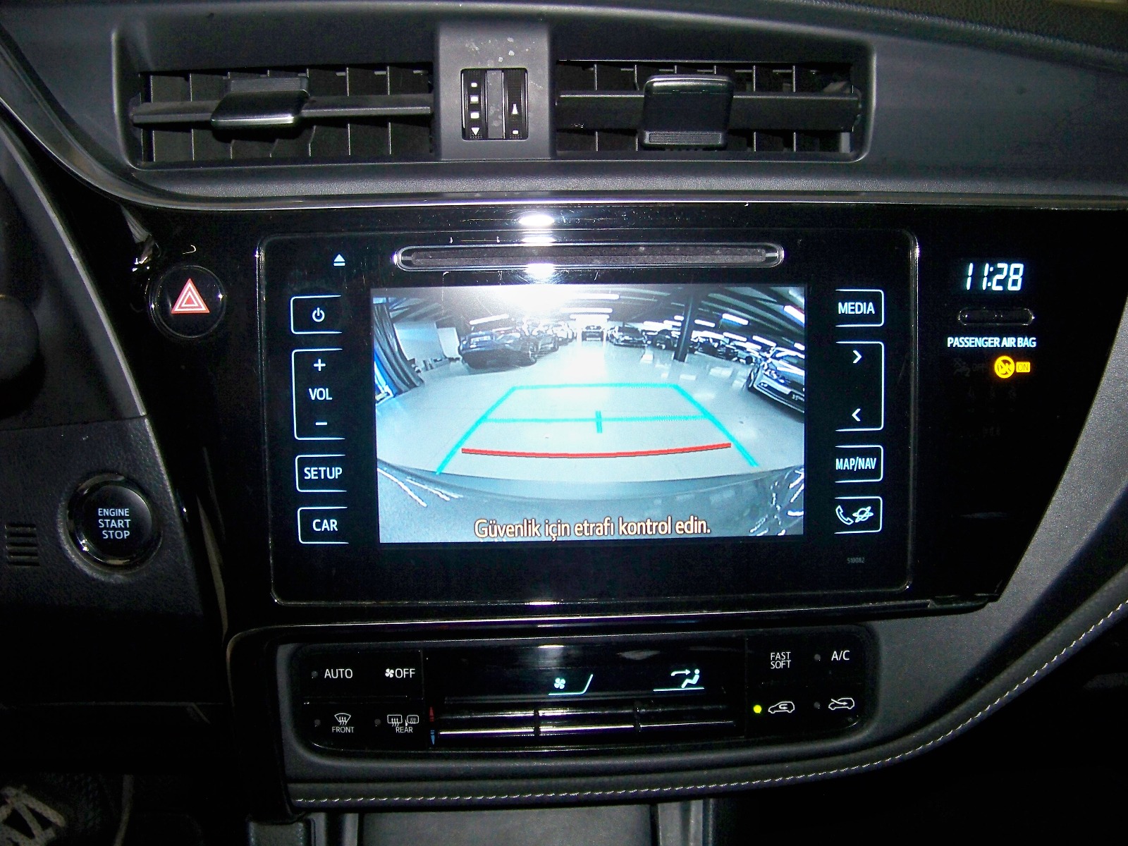 2018 Benzin Otomatik Toyota Auris Gri Yüzbaşıoğlu Otomotiv Mam. San ve Tic A.Ş.