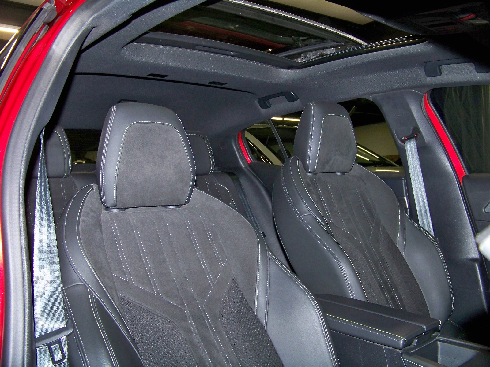 2023 Benzin Otomatik Peugeot 408 Kırmızı Yüzbaşıoğlu Otomotiv Mam. San ve Tic A.Ş.