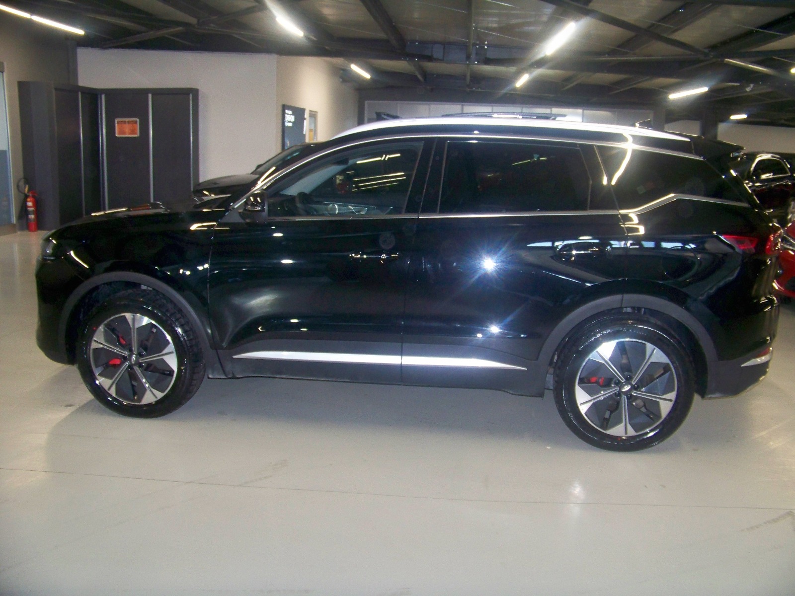 2024 Benzin Otomatik Chery Tiggo 7 Promax Siyah Yüzbaşıoğlu Otomotiv Mam. San ve Tic A.Ş.