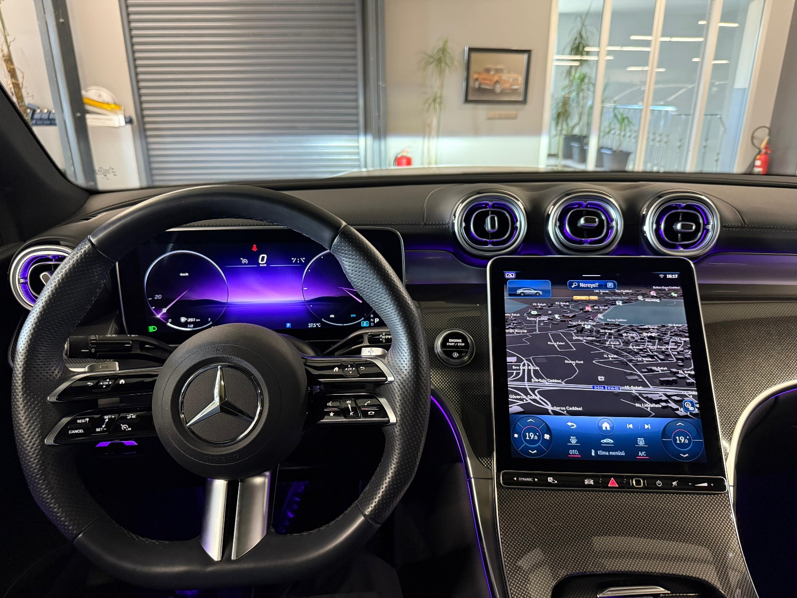 2023 MHEV Otomatik Mercedes-Benz GLC Beyaz Yüzbaşıoğlu Otomotiv Mam. San ve Tic A.Ş.