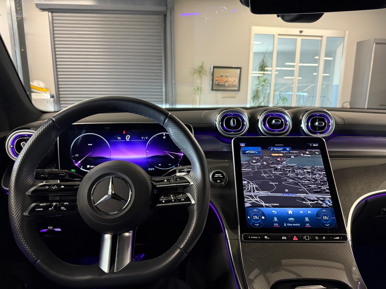2023 MHEV Otomatik Mercedes-Benz GLC Beyaz Yüzbaşıoğlu Otomotiv Mam. San ve Tic A.Ş.