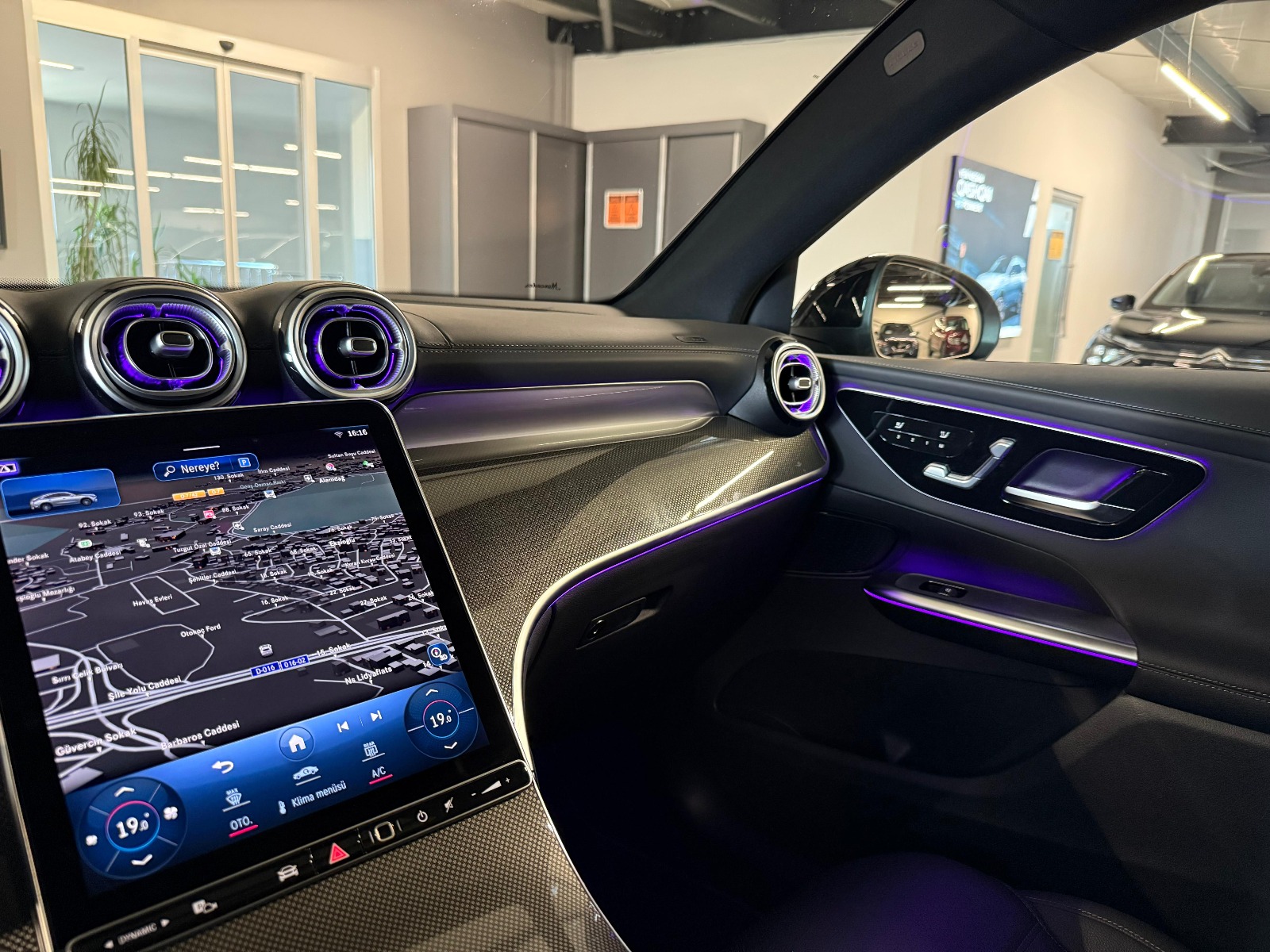 2023 MHEV Otomatik Mercedes-Benz GLC Beyaz Yüzbaşıoğlu Otomotiv Mam. San ve Tic A.Ş.