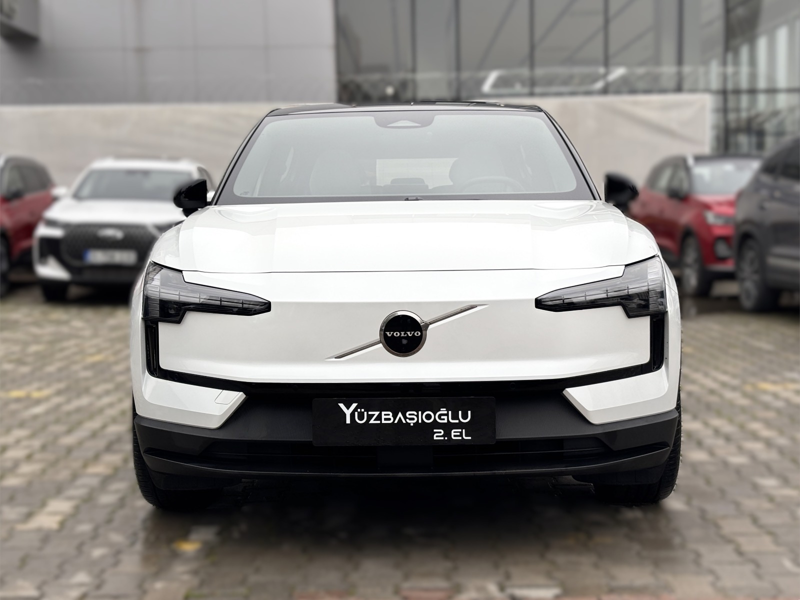2025 Elektrik Otomatik Volvo EX30 Beyaz Yüzbaşıoğlu Otomotiv Mam. San ve Tic A.Ş.