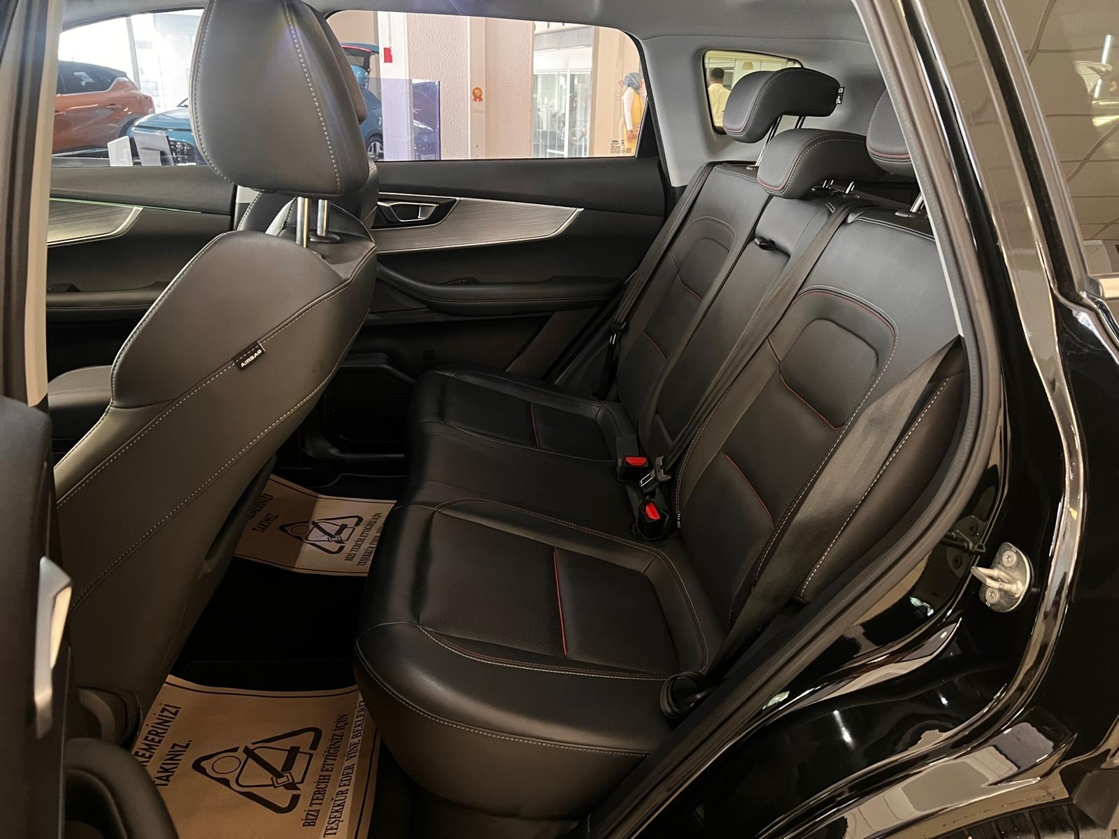 2023 Benzin Otomatik Chery Tiggo 7 Pro Siyah Ermat Motorlu Araçlar ve Tarım Ürünleri Sanayi Ticaret A.Ş.