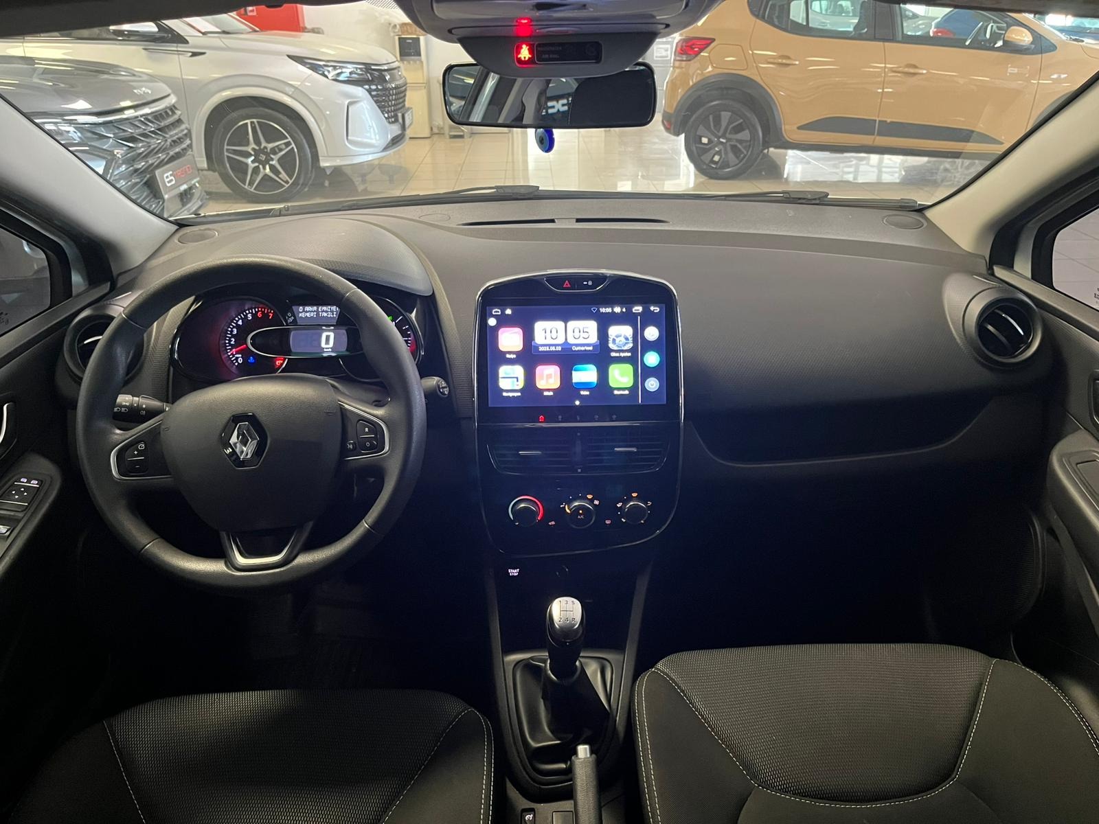 2020 Benzin Manuel Renault Clio Beyaz Ermat Motorlu Araçlar ve Tarım Ürünleri Sanayi Ticaret A.Ş.