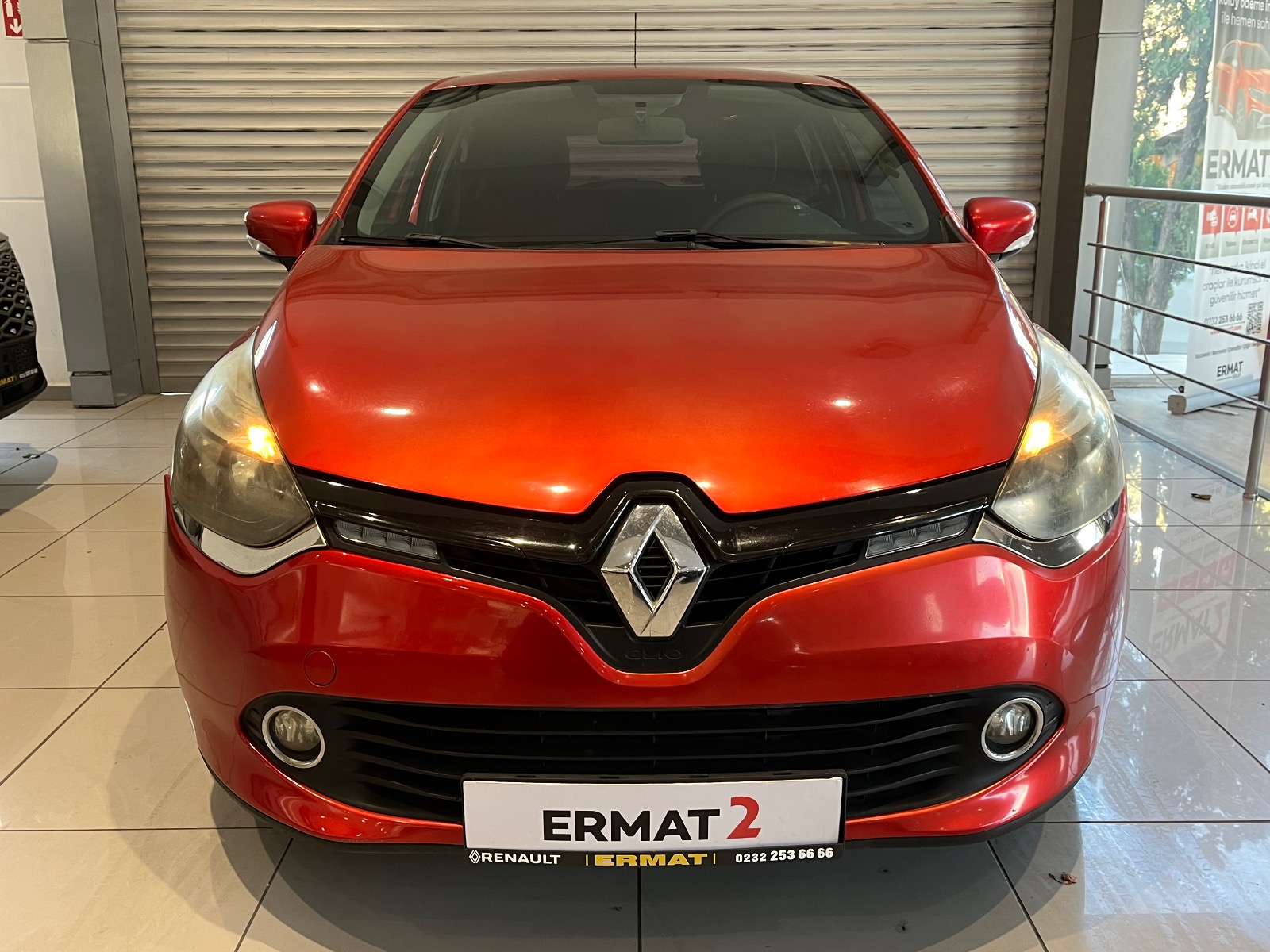 2015 Benzin Manuel Renault Clio Kırmızı Ermat Motorlu Araçlar ve Tarım Ürünleri Sanayi Ticaret A.Ş.